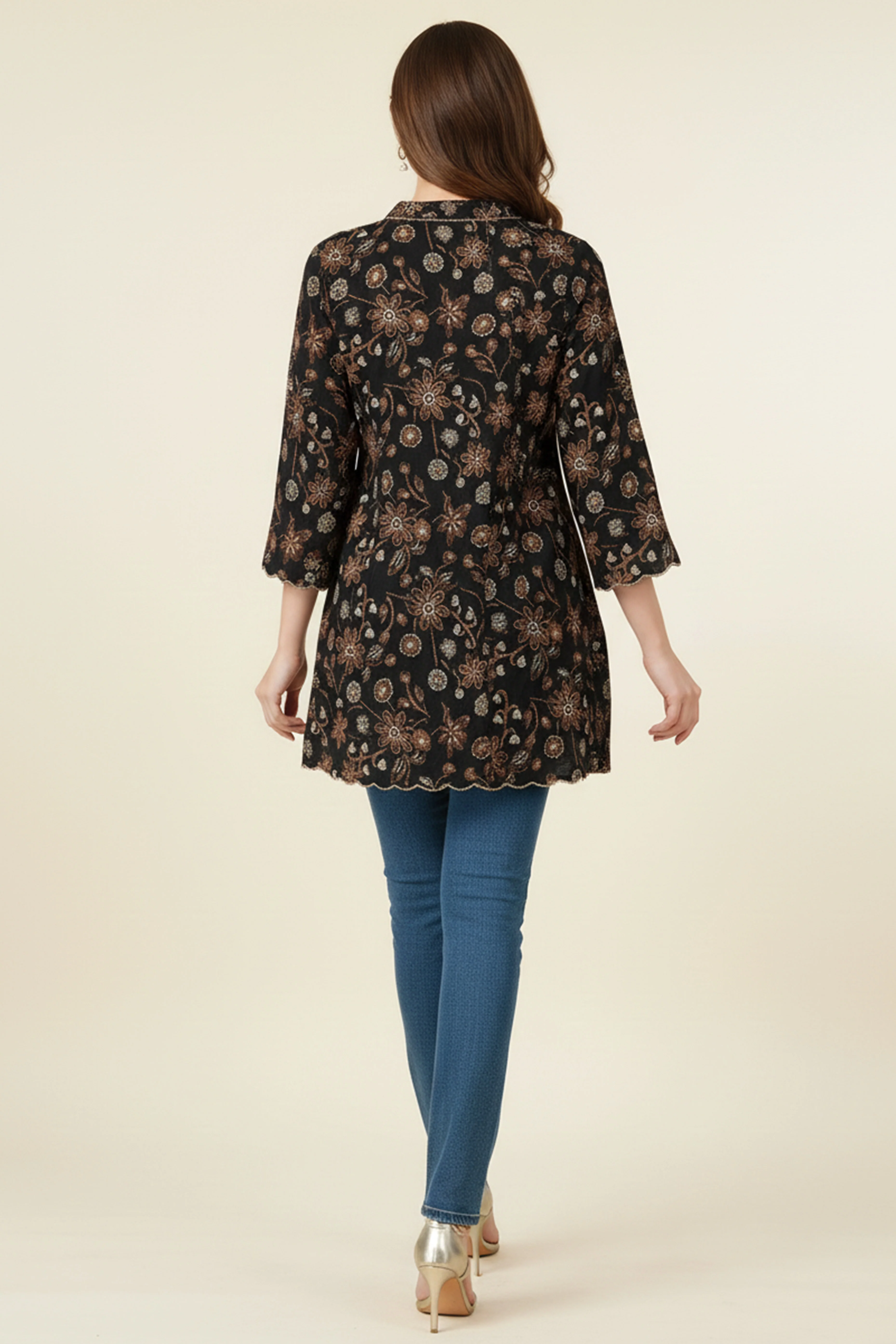 Minimalist Black Pure Cotton Straight Top with All-Over Floral Motifs - Image 3