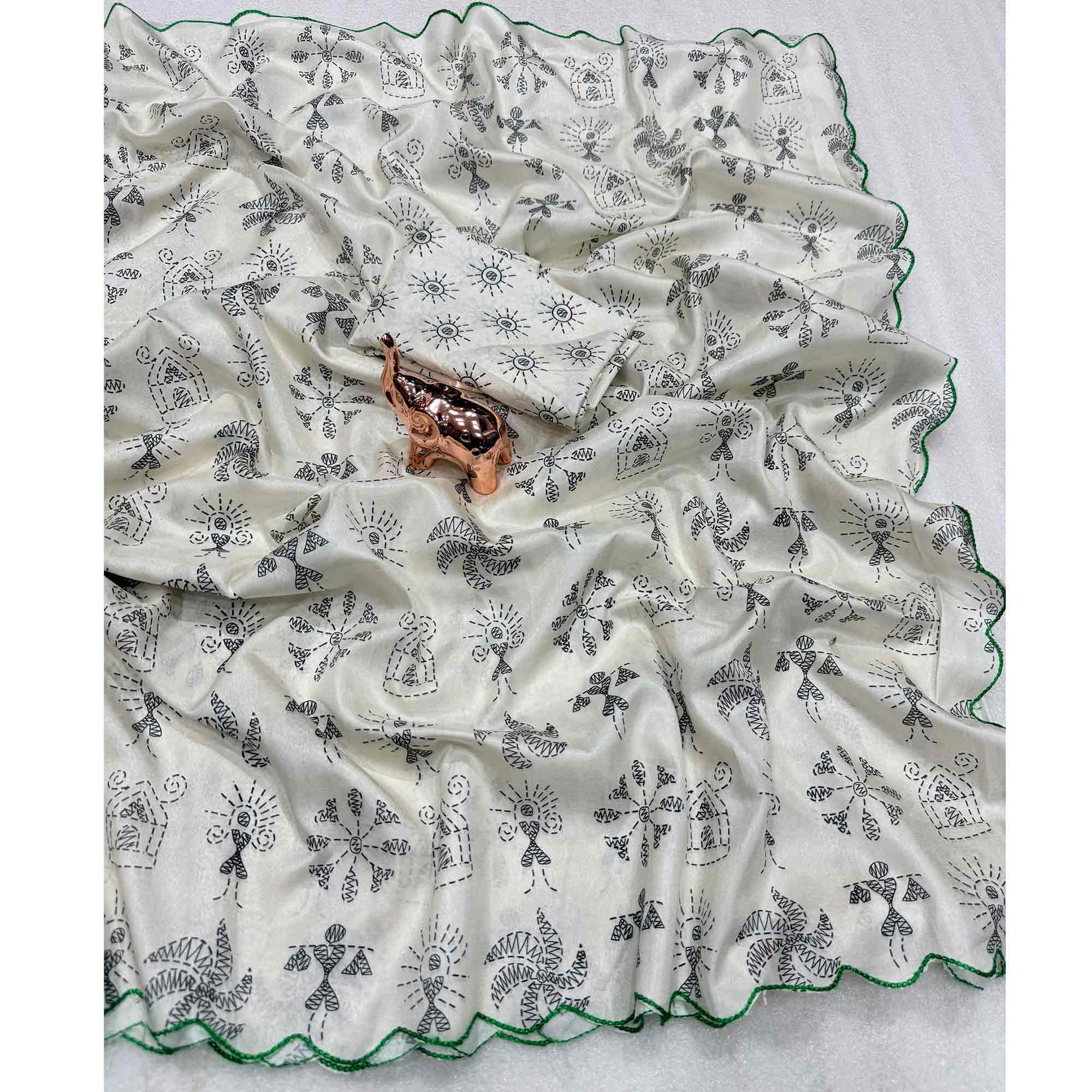 Minimalist Off White Warli Printed Saree in Comfortable Soft Dola Silk Fabric - Image 3