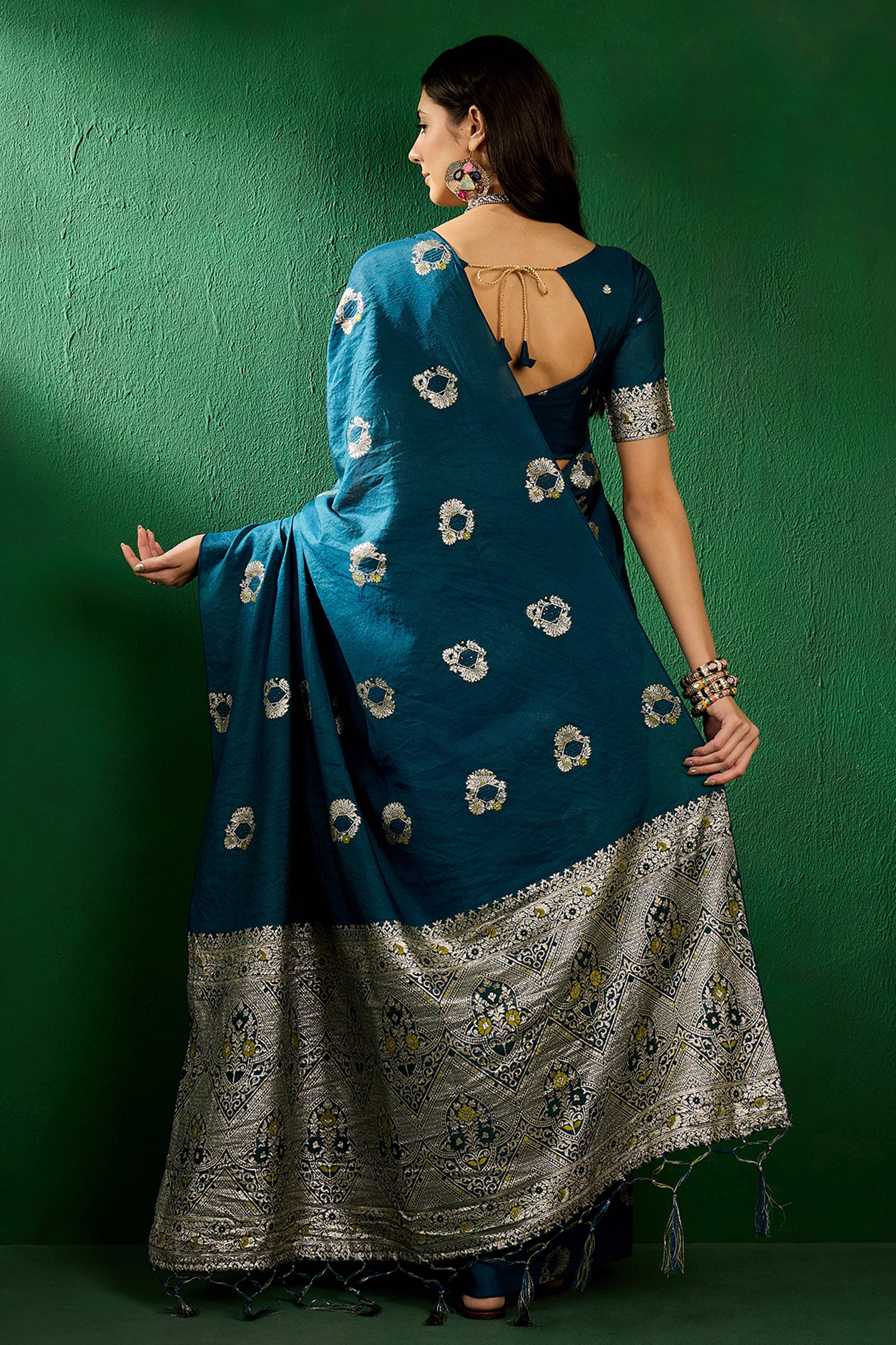 Morpich Blue Cotton Blend Meena Jacquard Saree Enhanced With Floral Weaving & Tassel Pallu - Image 4