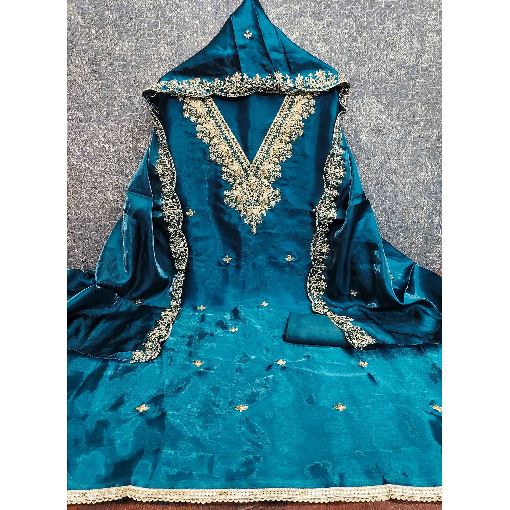 Morpich Blue Organza Dress Material With Elegant Thread Embroidery - Image 4