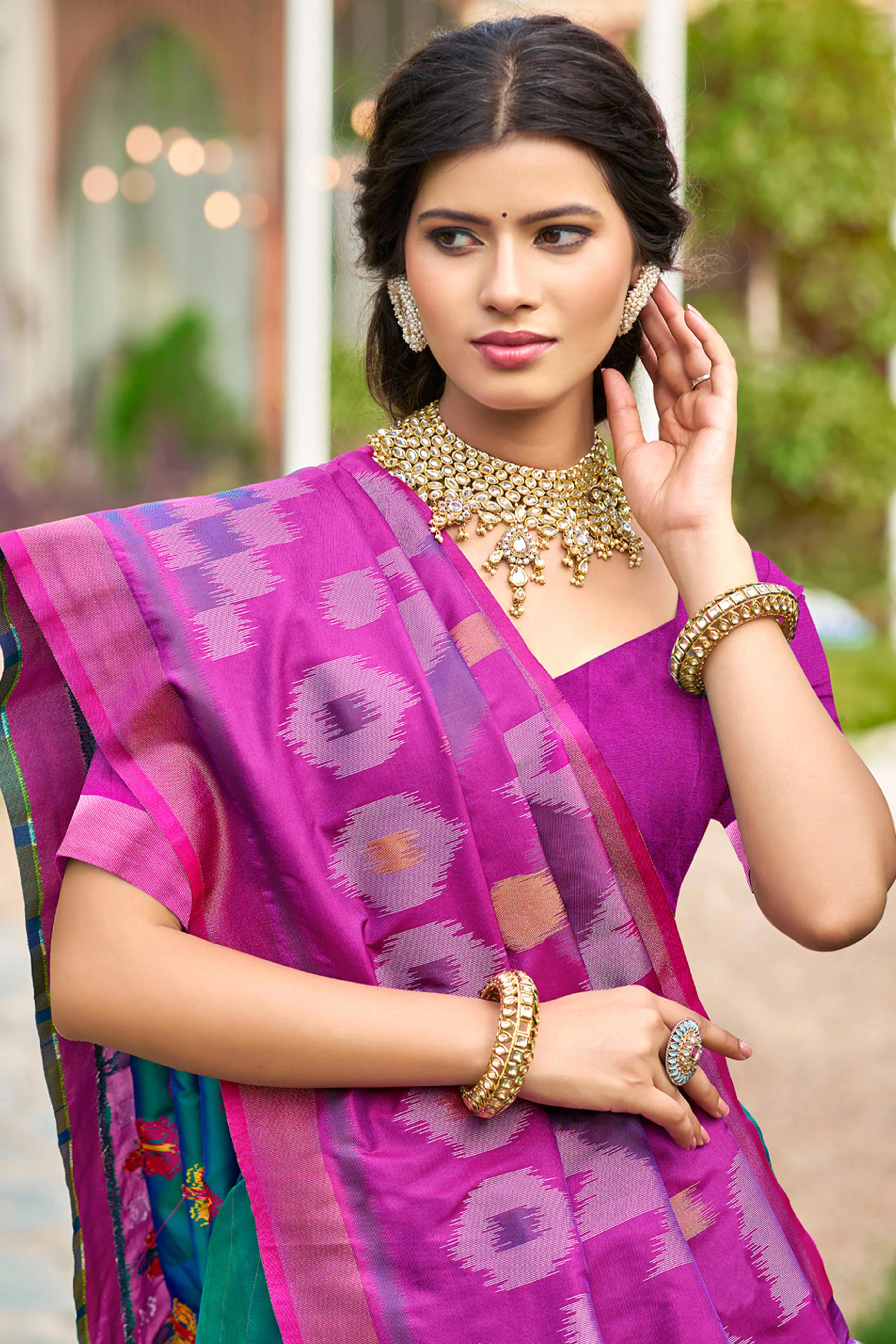 Morpich Blue Pochampally Ikkat Silk Blend Saree Completed With Refined Weaving & Tassel Pallu - Image 3