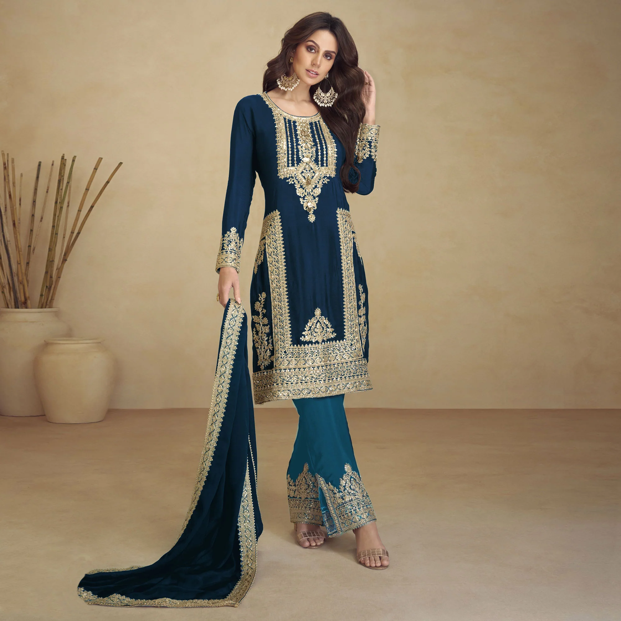 Morpich Floral Sequins Embroidered Georgette Semi Stitched Salwar Suit - Image 2
