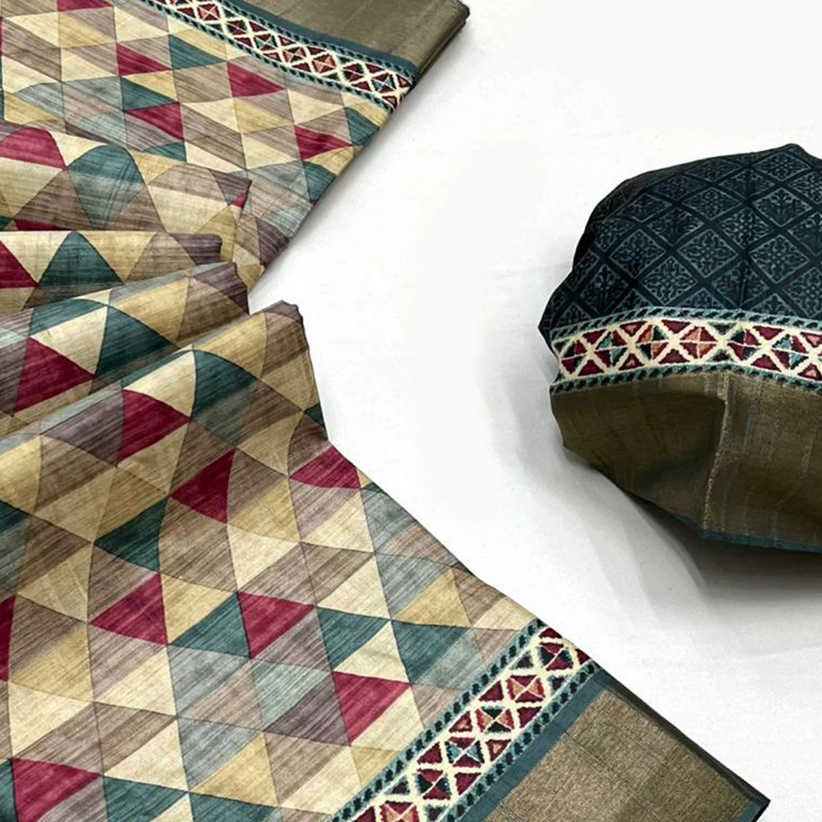 Multicolor Geometric Digital Printed Tussar Silk Saree - Image 2