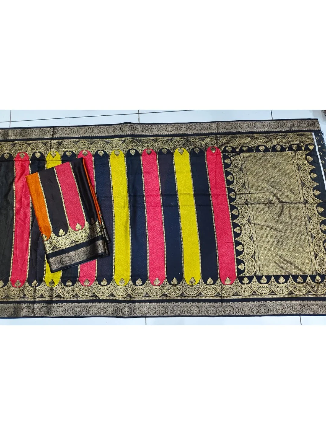 Multicolor Striped Georgette Saree with Designer Border - Image 3