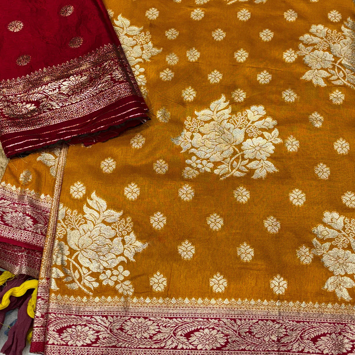 Mustard Dola Silk Woven Saree with Allover Zari Butti Design - Image 4