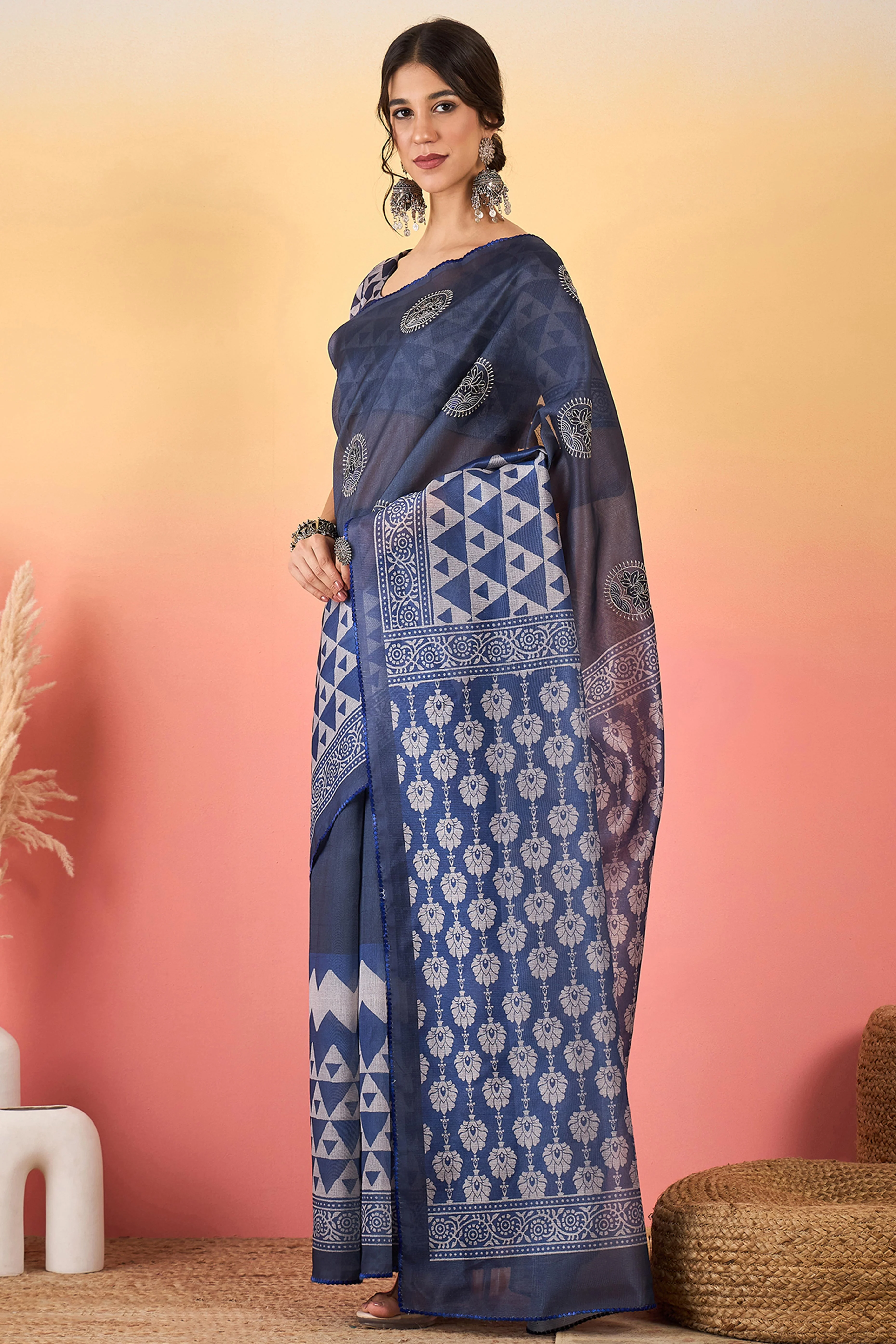 Navy Blue Floral Embroidered Saree Made from Premium Lightweight Silk Blend Material - Image 3