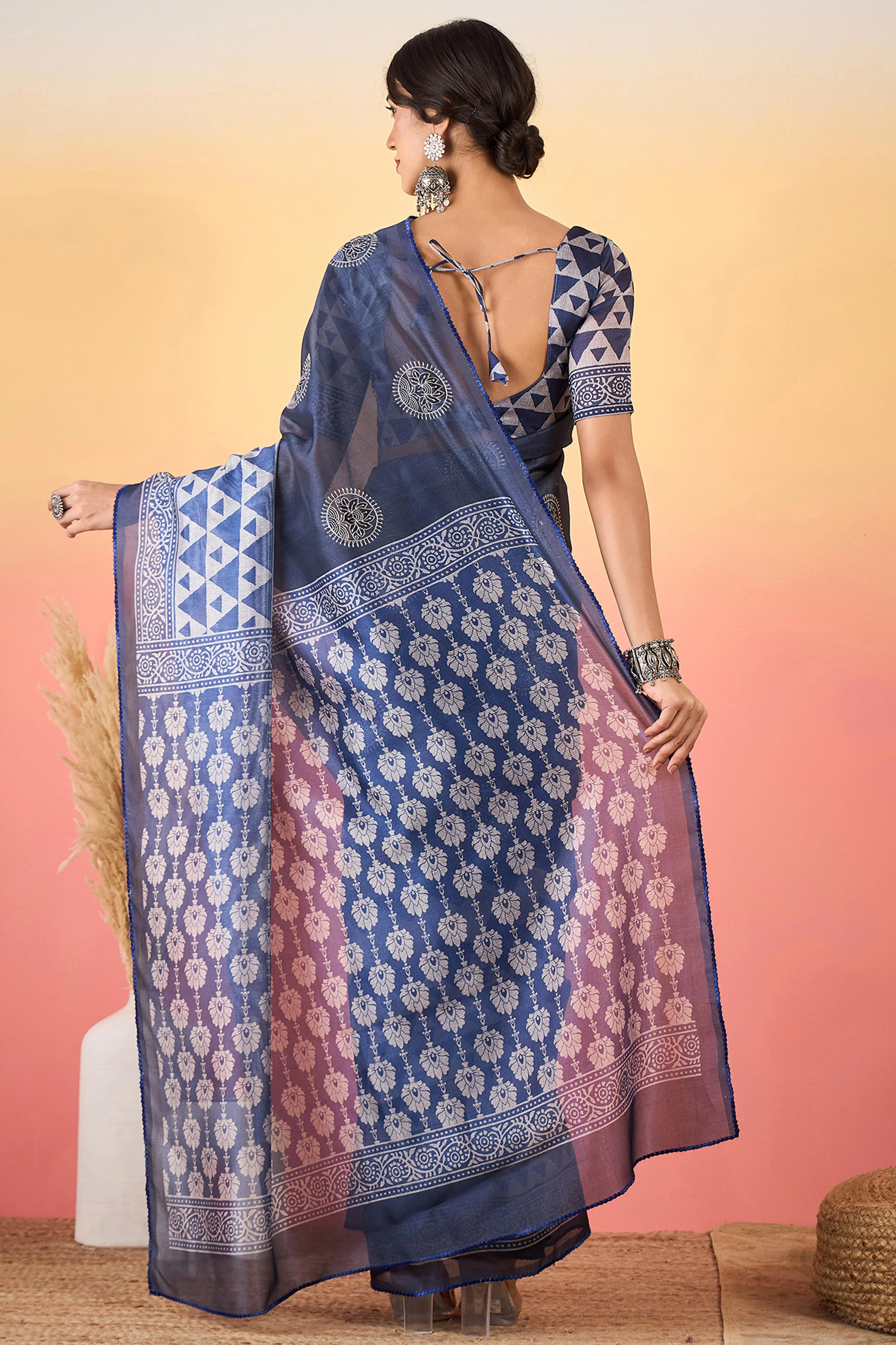 Navy Blue Floral Embroidered Saree Made from Premium Lightweight Silk Blend Material - Image 5