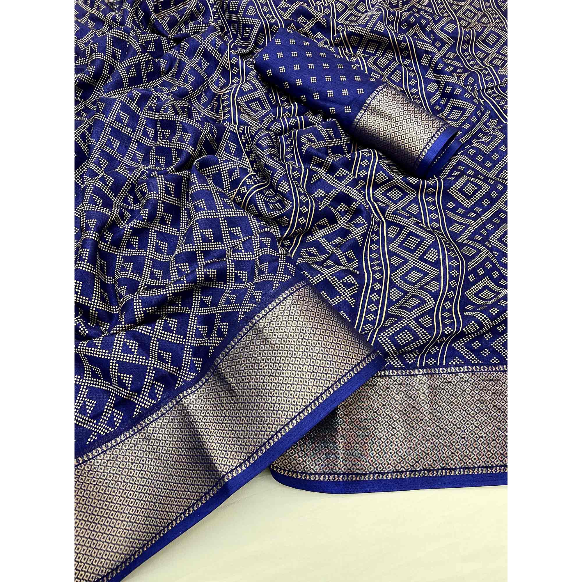 Navy Blue Printed Dola Silk Saree With Jacquard Border - Image 3