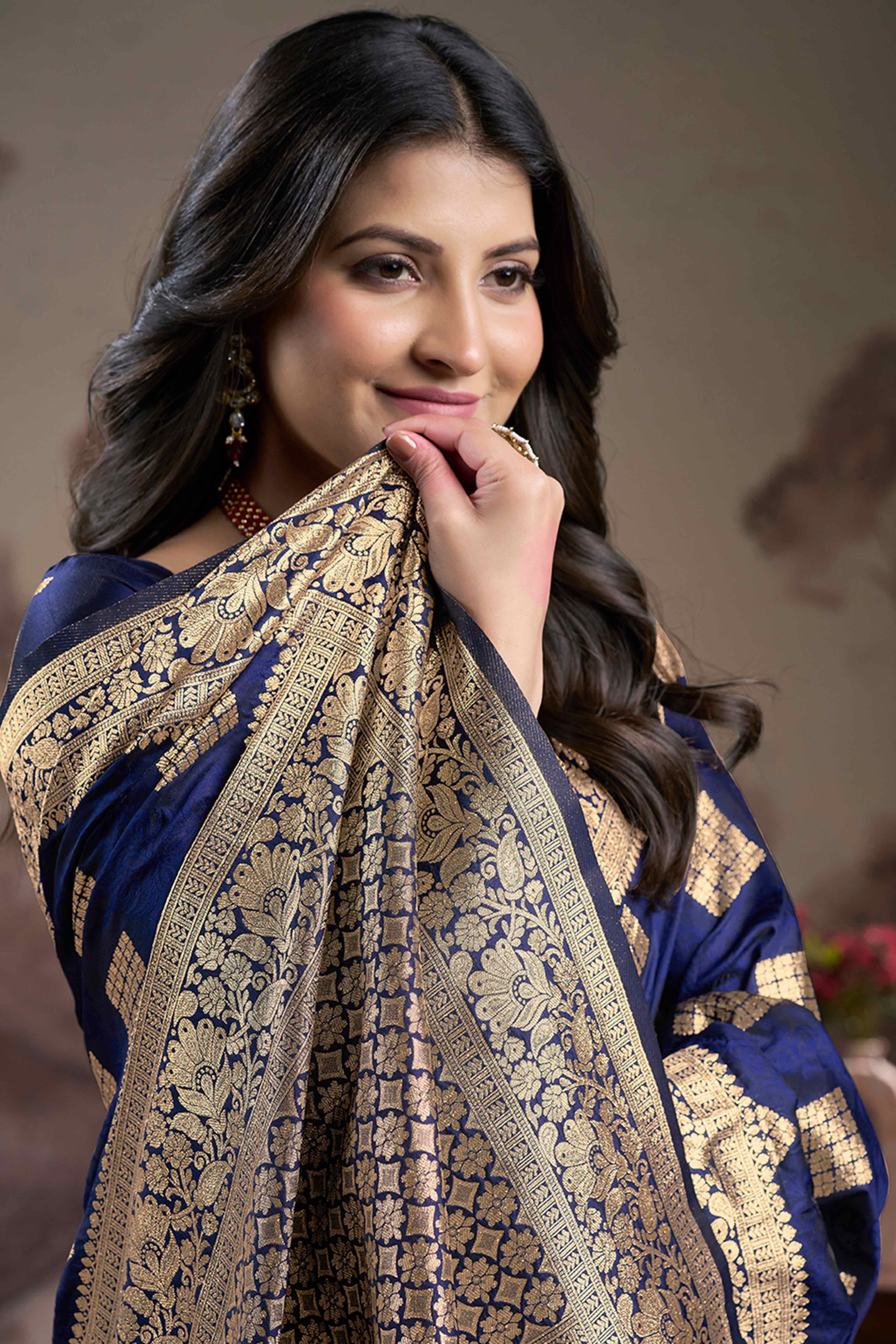 Navy Blue Woven Jacquard Silk Saree - Image 5