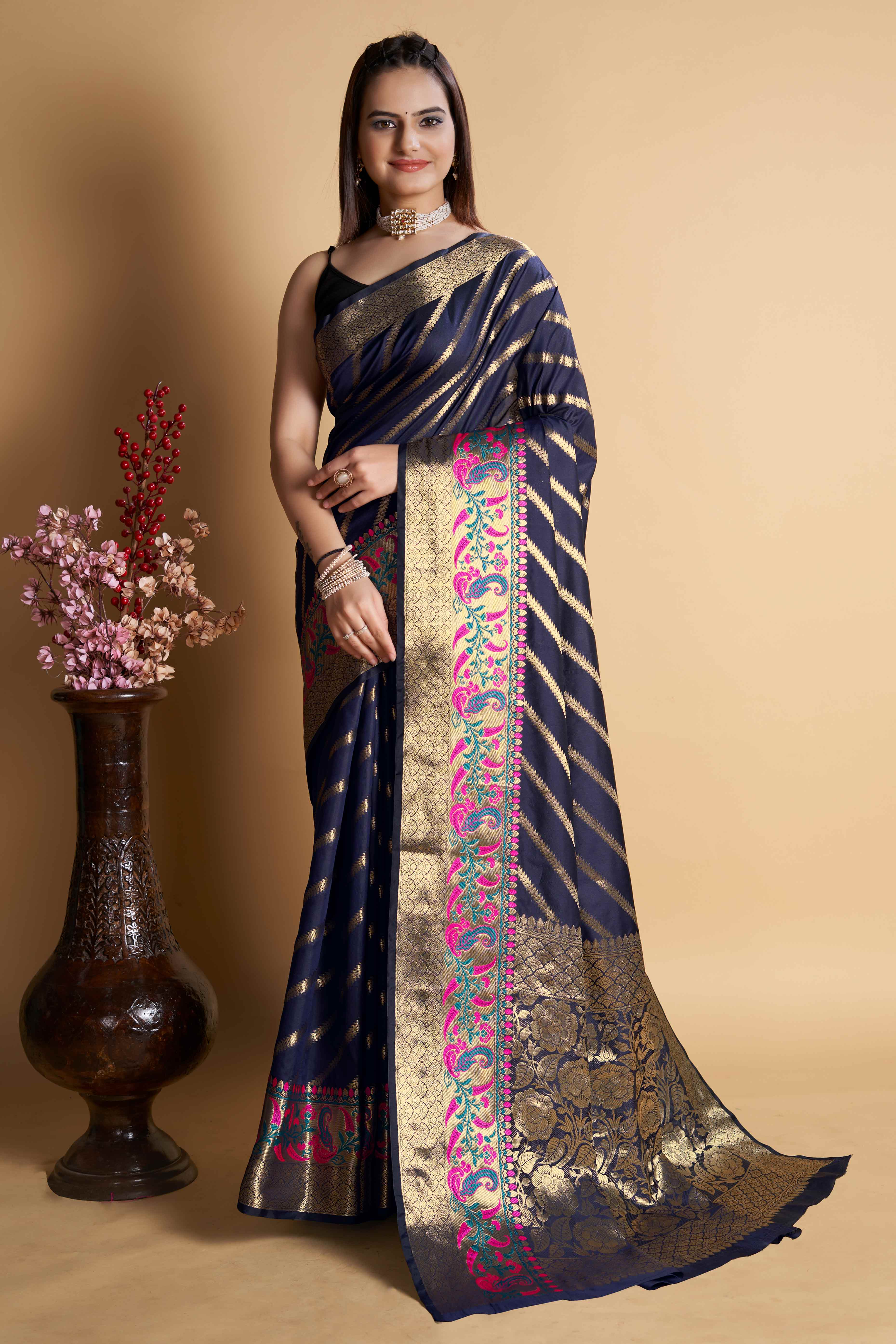 Navy Blue Zari Weaving Banarasi Silk Saree - Image 3