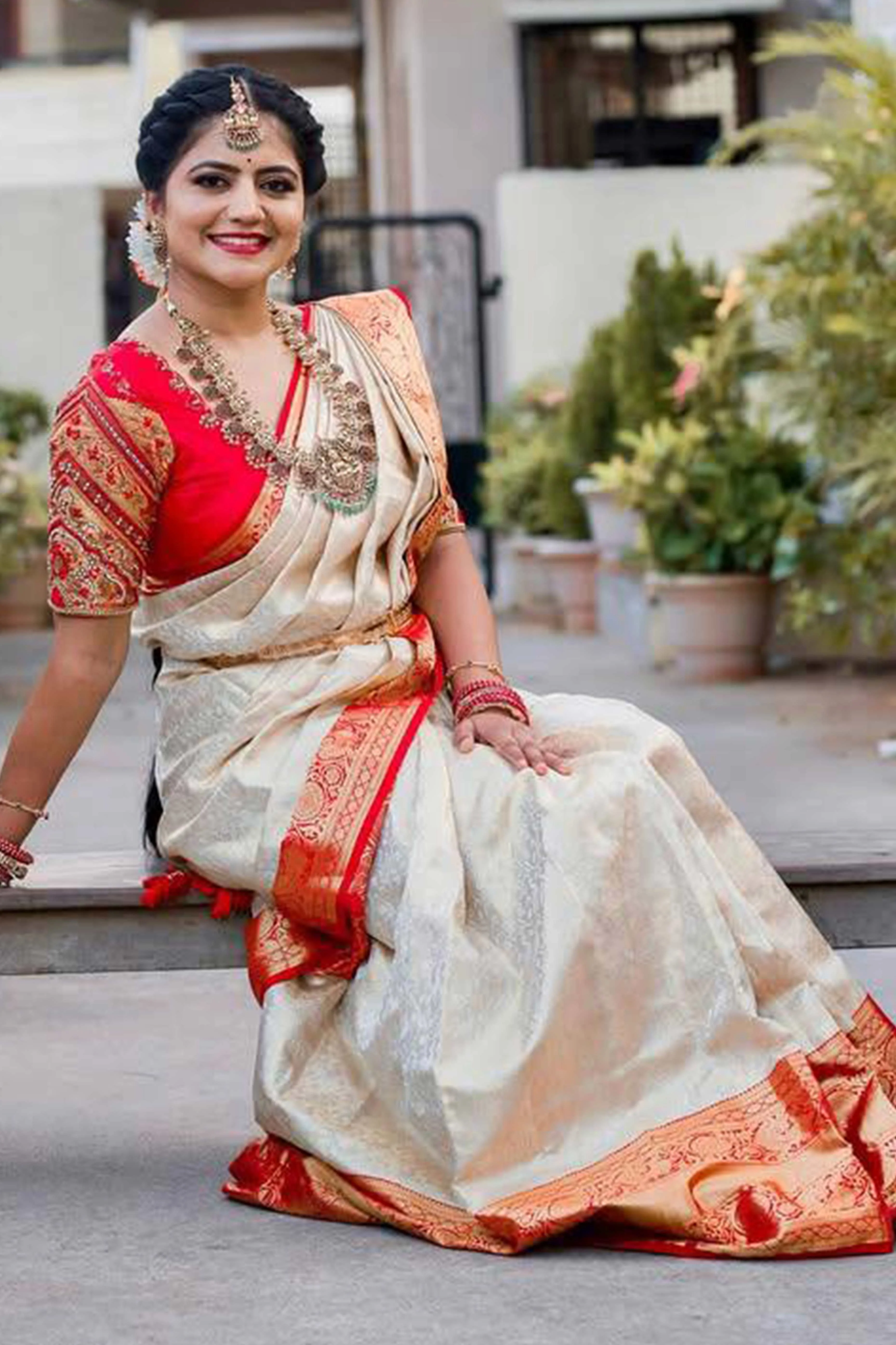Off-White Banarasi Silk Saree With Delicate Zari Weaving For A Graceful Look - Image 7