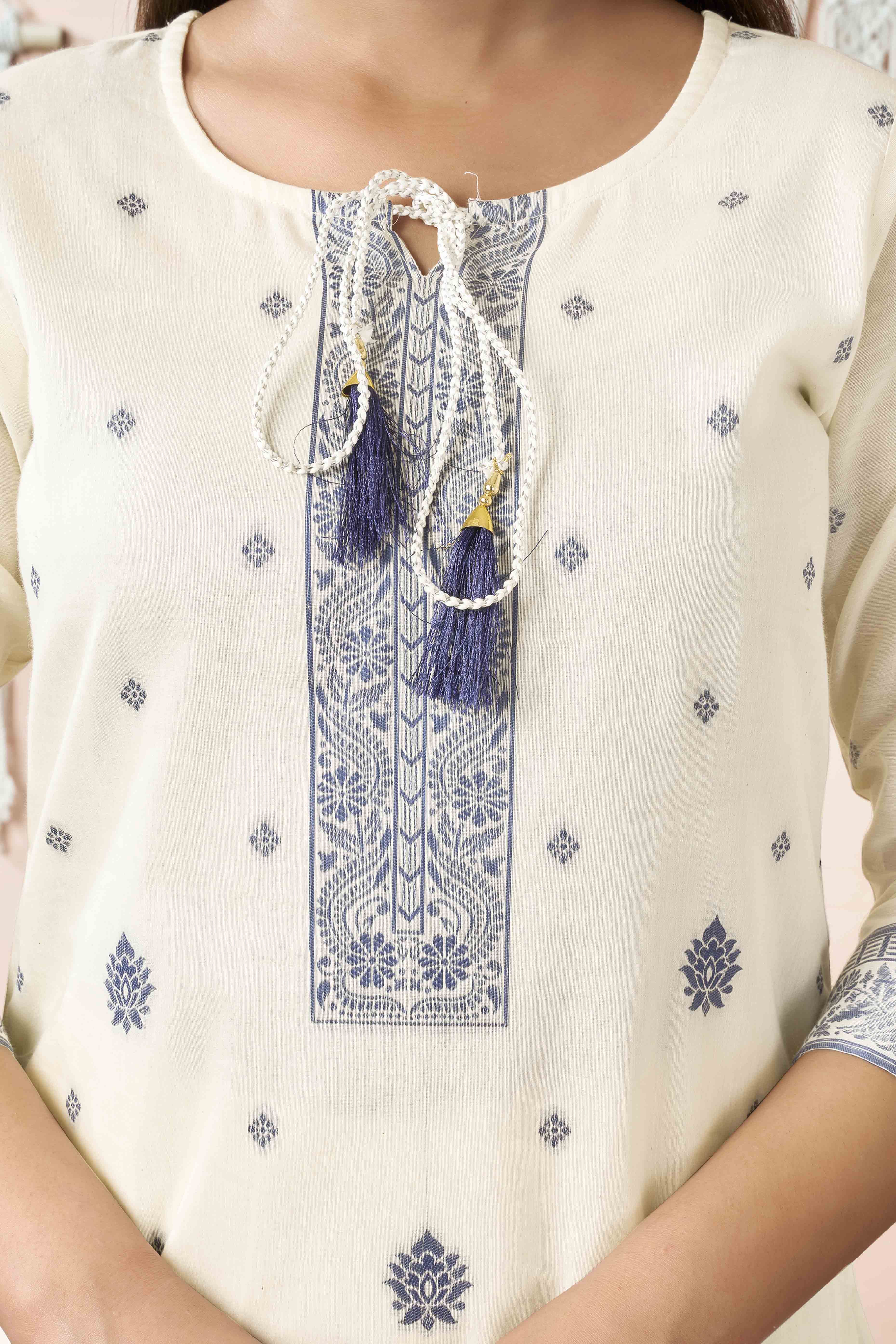Off White & Blue Jacquard Weaving Pure Cotton StraigHT Salwar Suit - Image 2