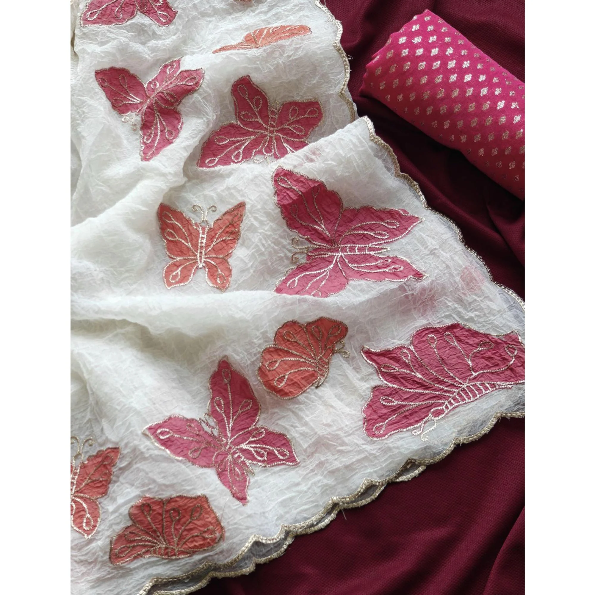 Off White Designer Chiffon Crush Saree Featuring Butterfly Embroidery - Image 5