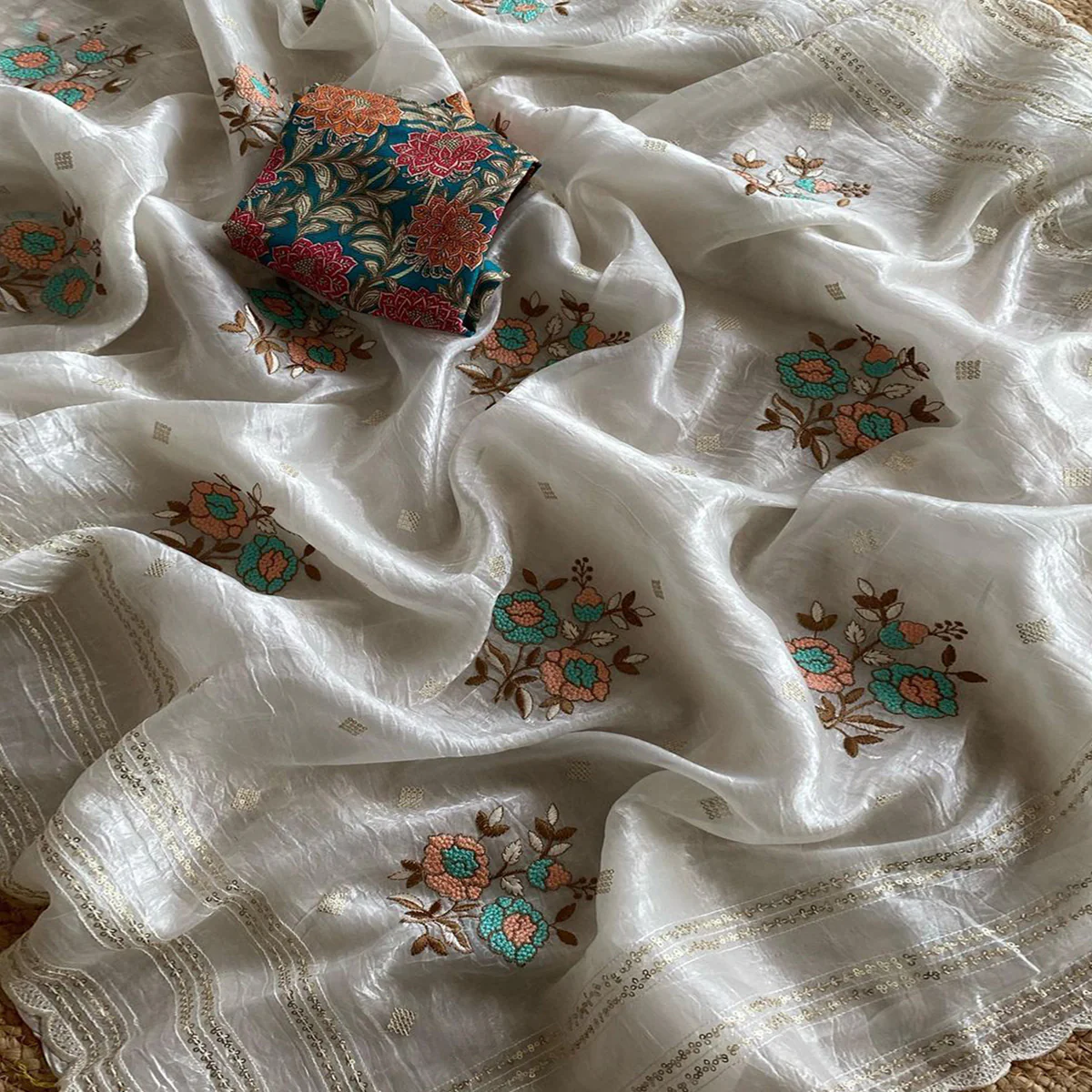 Off White Floral Embroidered Organza Saree for Special Occasions - Image 2