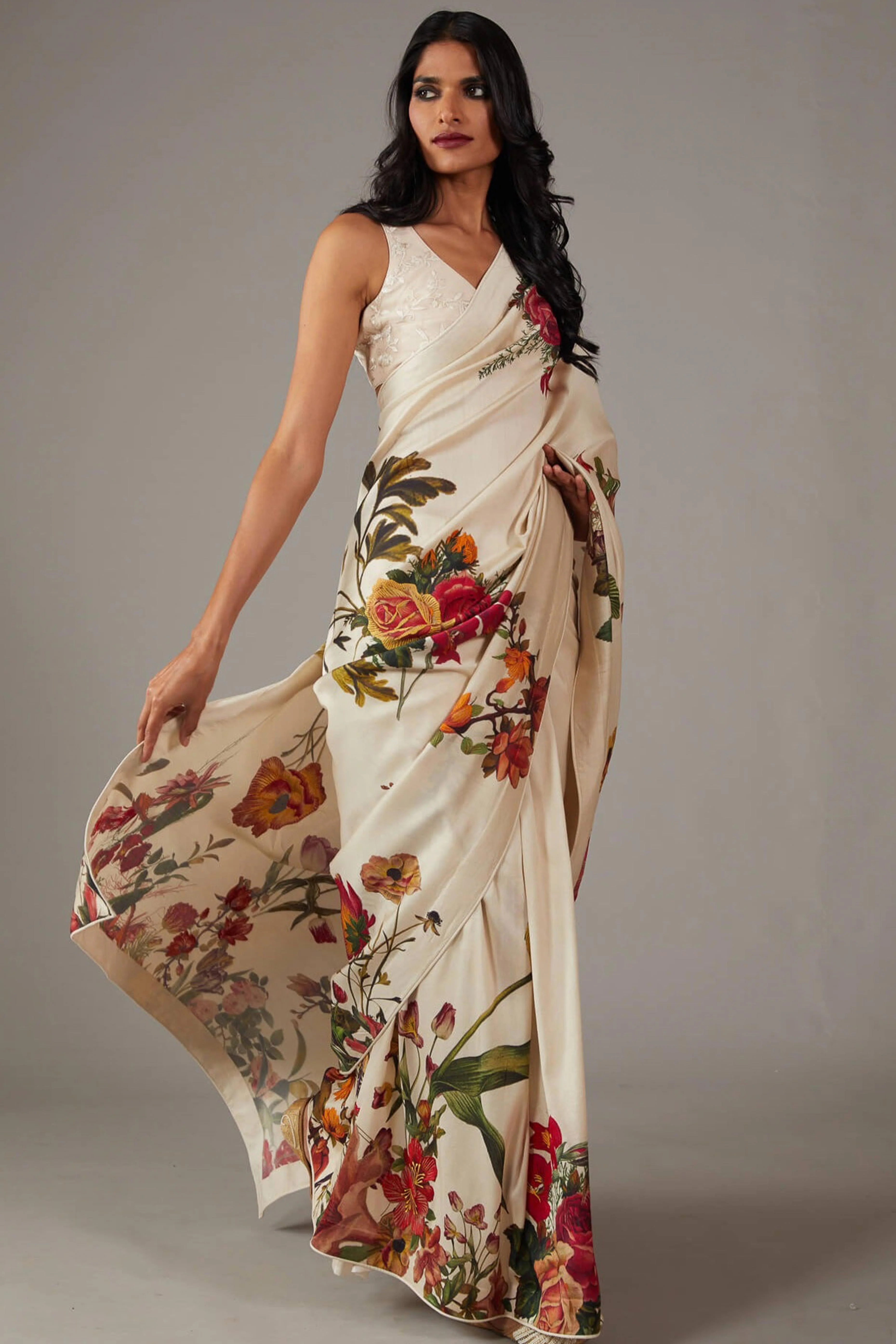 Off White Floral Printed Chiffon Saree - Image 3