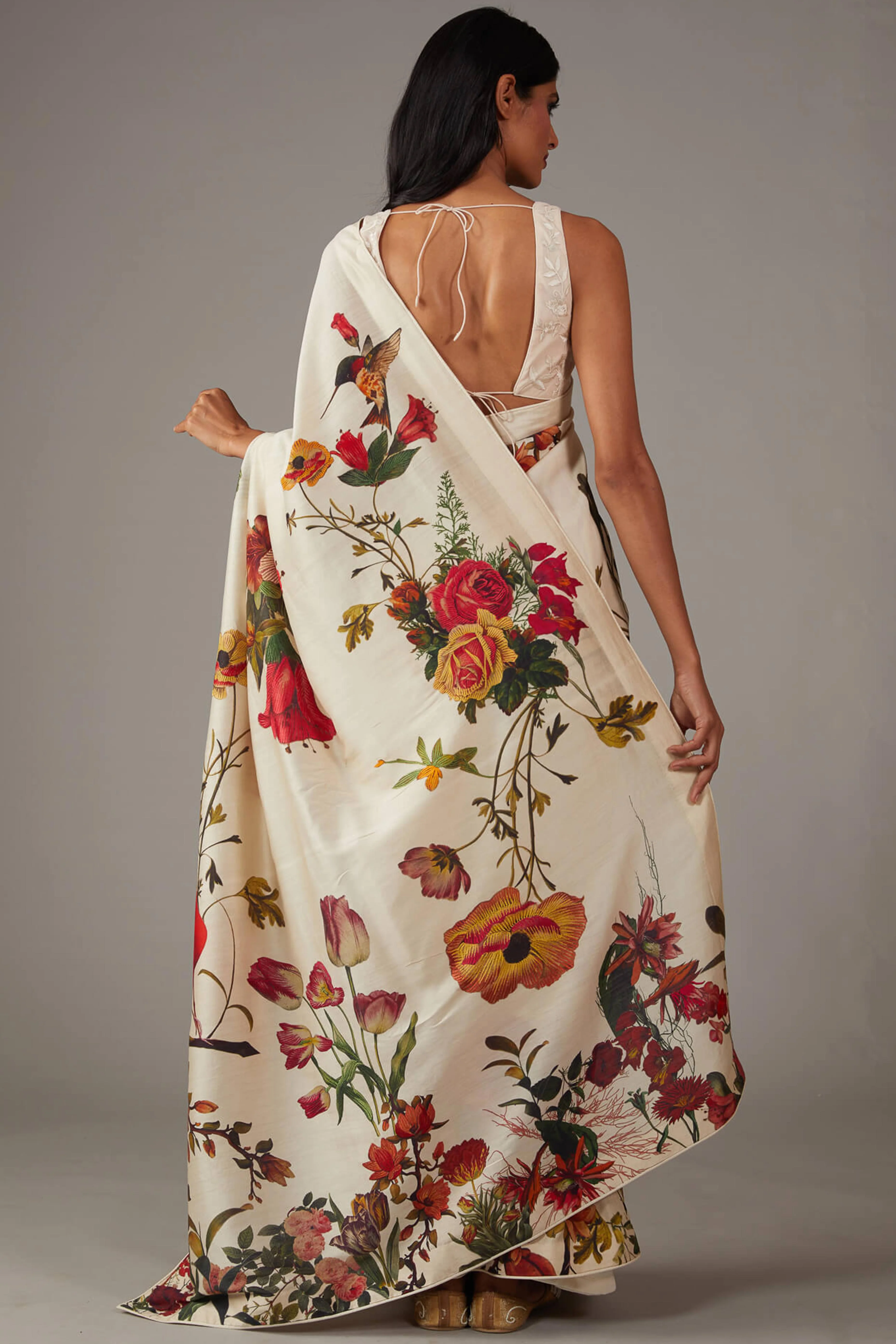 Off White Floral Printed Chiffon Saree - Image 5