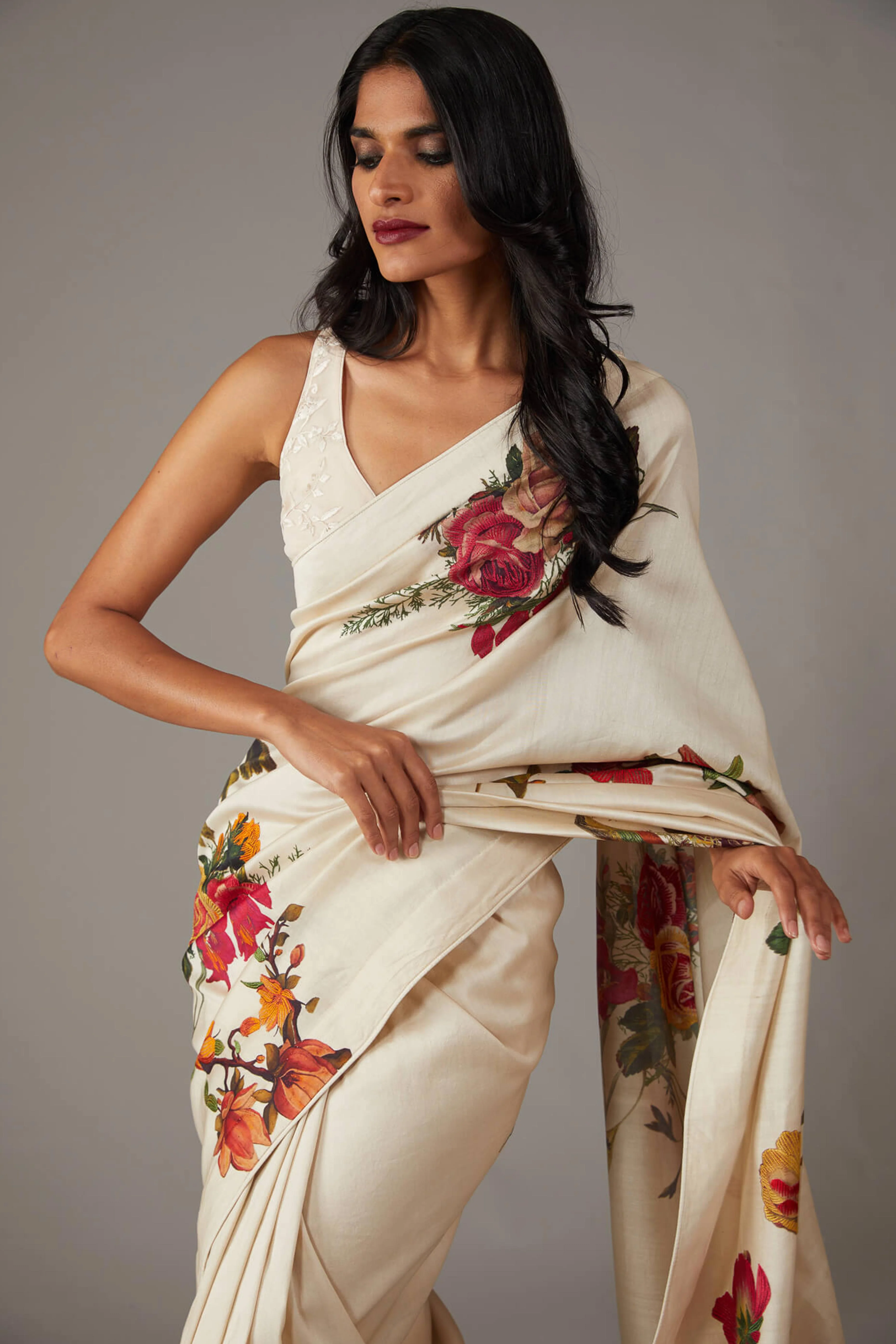 Off White Floral Printed Chiffon Saree - Image 6