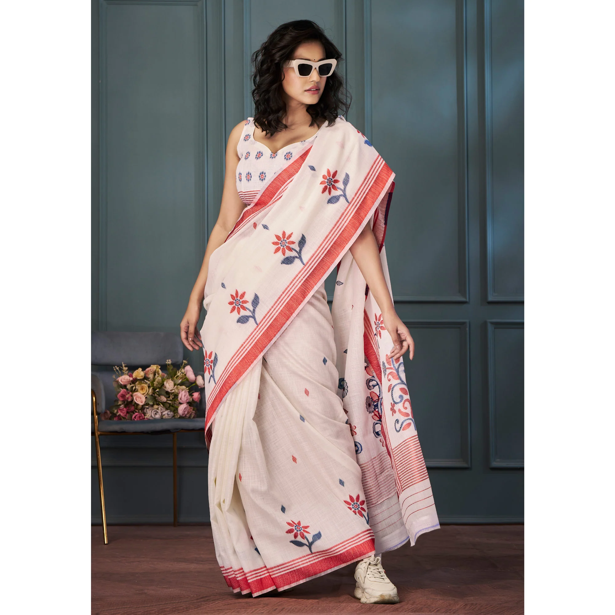 Off White Floral Woven linen Saree - Image 4