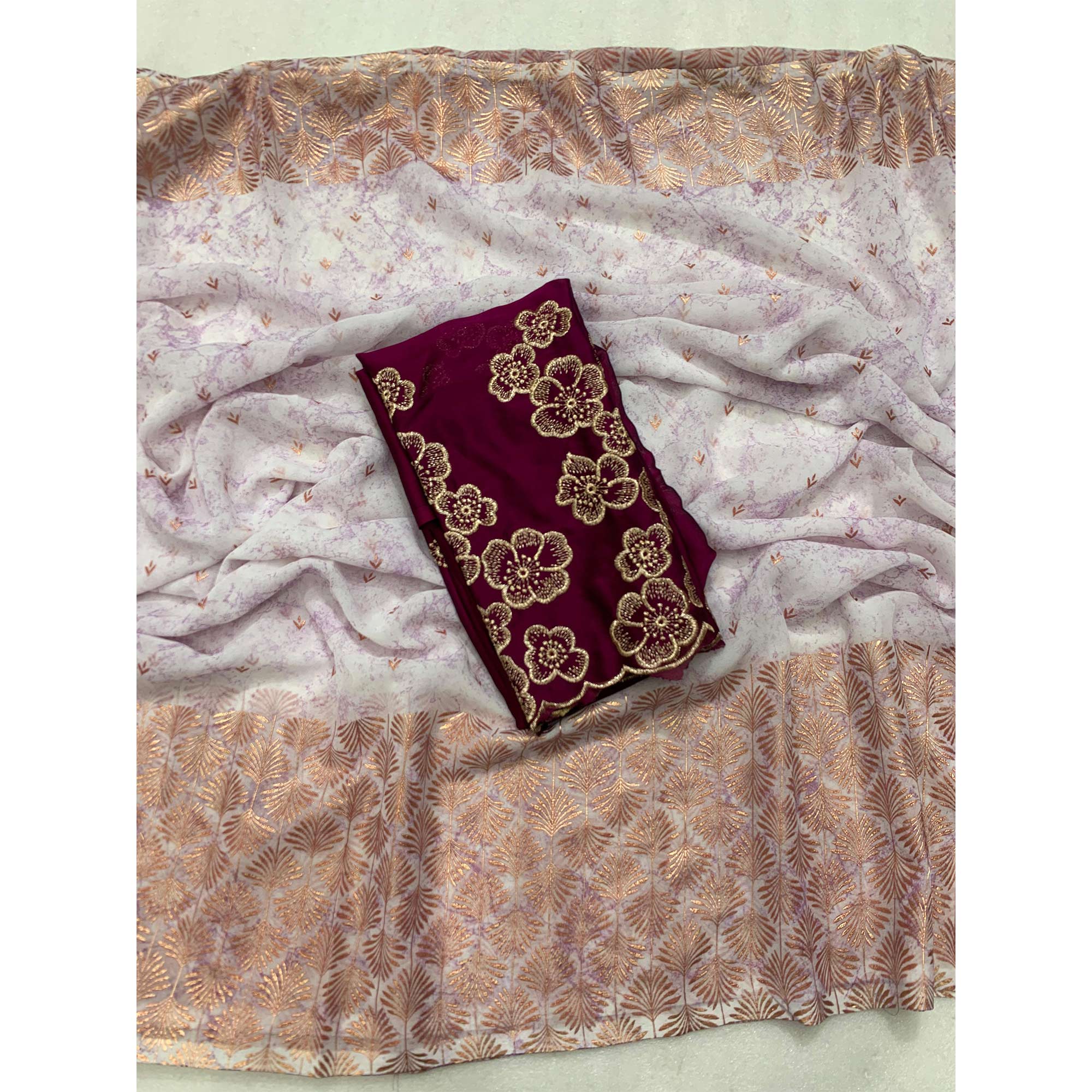 Off White Foil Printed Georgette Saree - Image 4