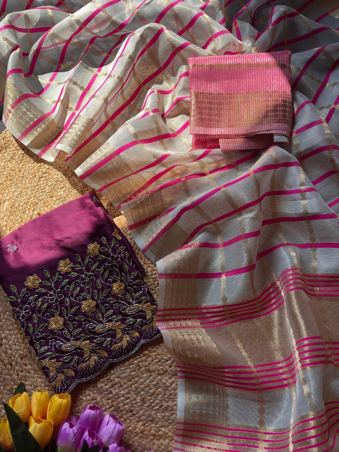 Off White Zari Woven Tissue Saree with Smooth Fabric Fall and Detailed Woven Pattern - Image 3