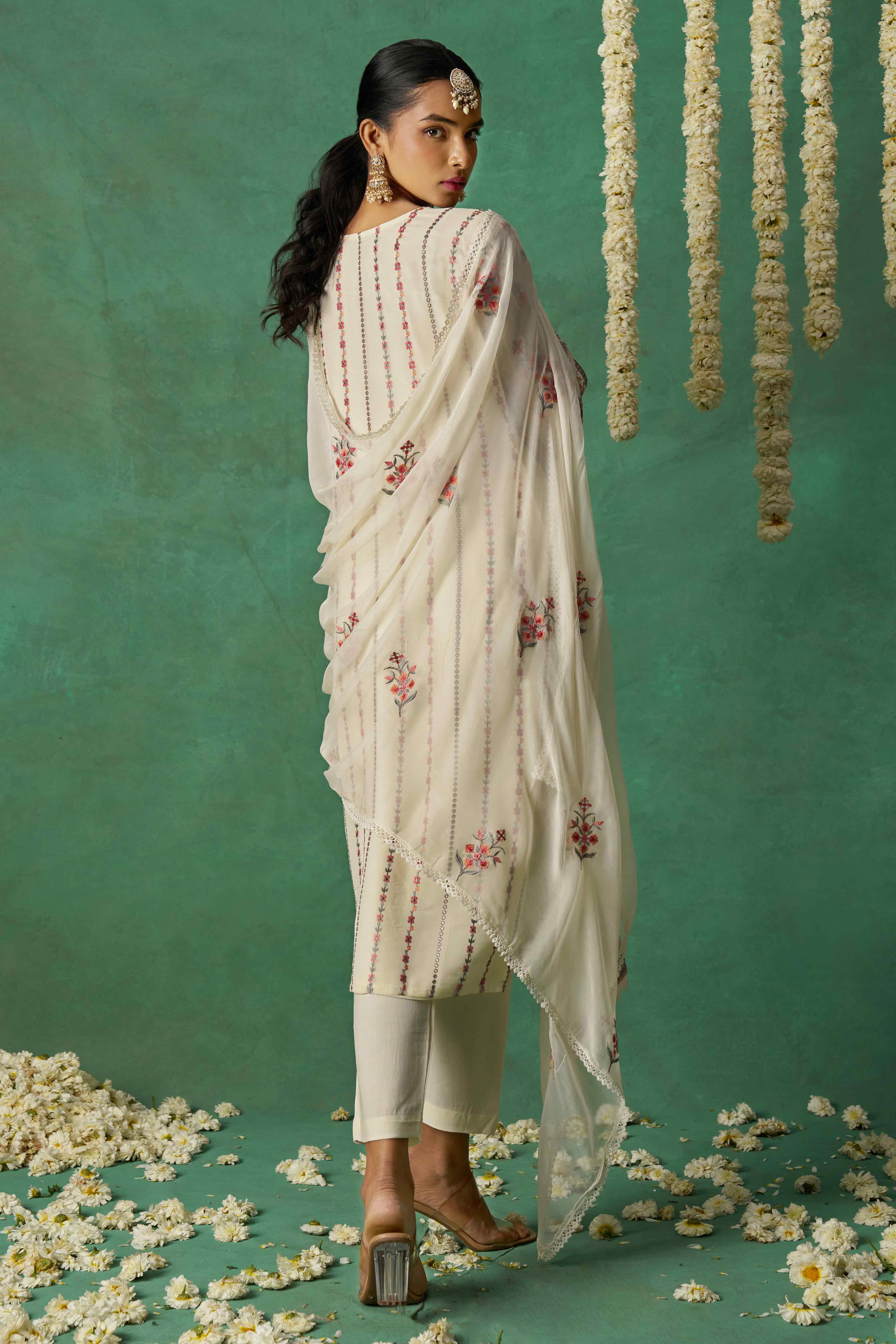 Offwhite Floral Sequins Embroidered Organza Semi Stitched Suit - Image 6