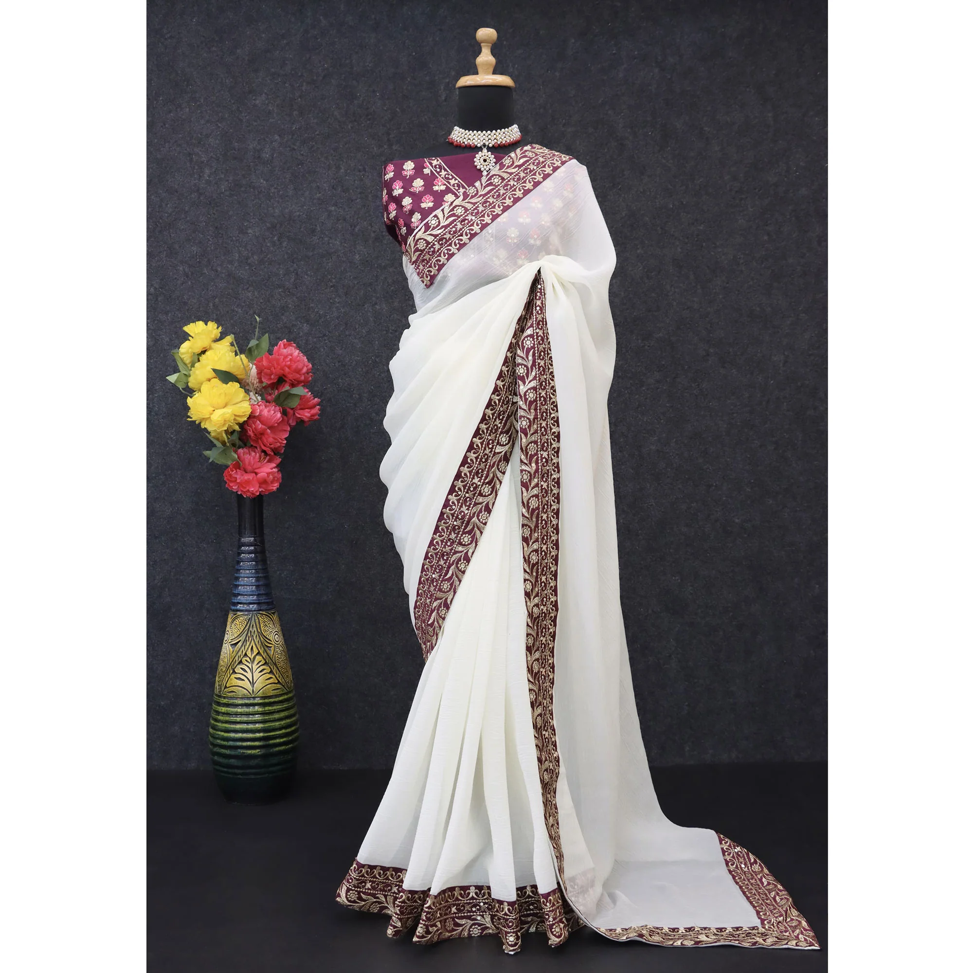 Offwhite Solid Crunchy Silk Blend Saree With Sequins Embroidery Border Work - Image 7