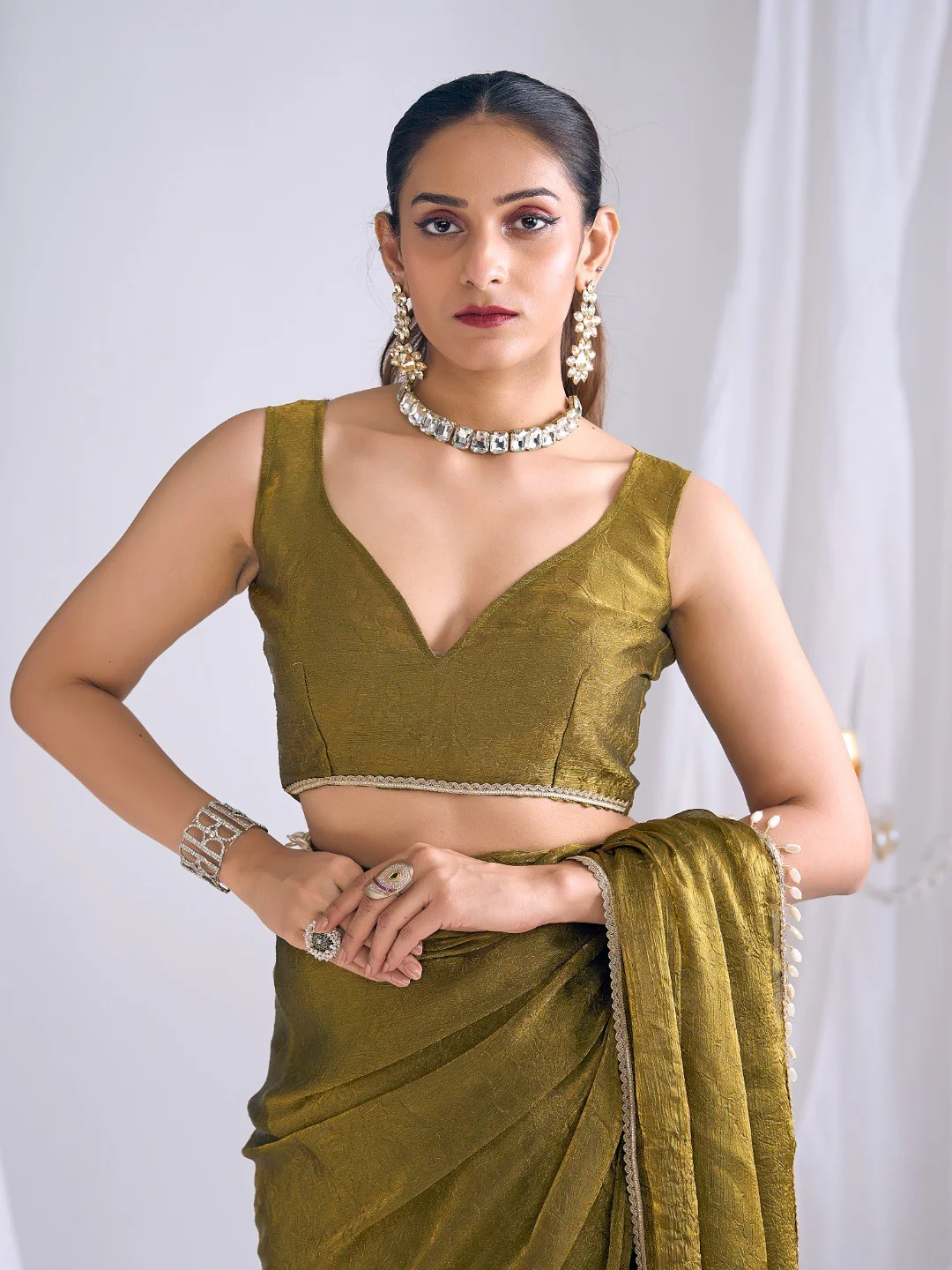 Olive Silk Blend Saree with Subtle Delicate Border Classic Ethnic Style - Image 3