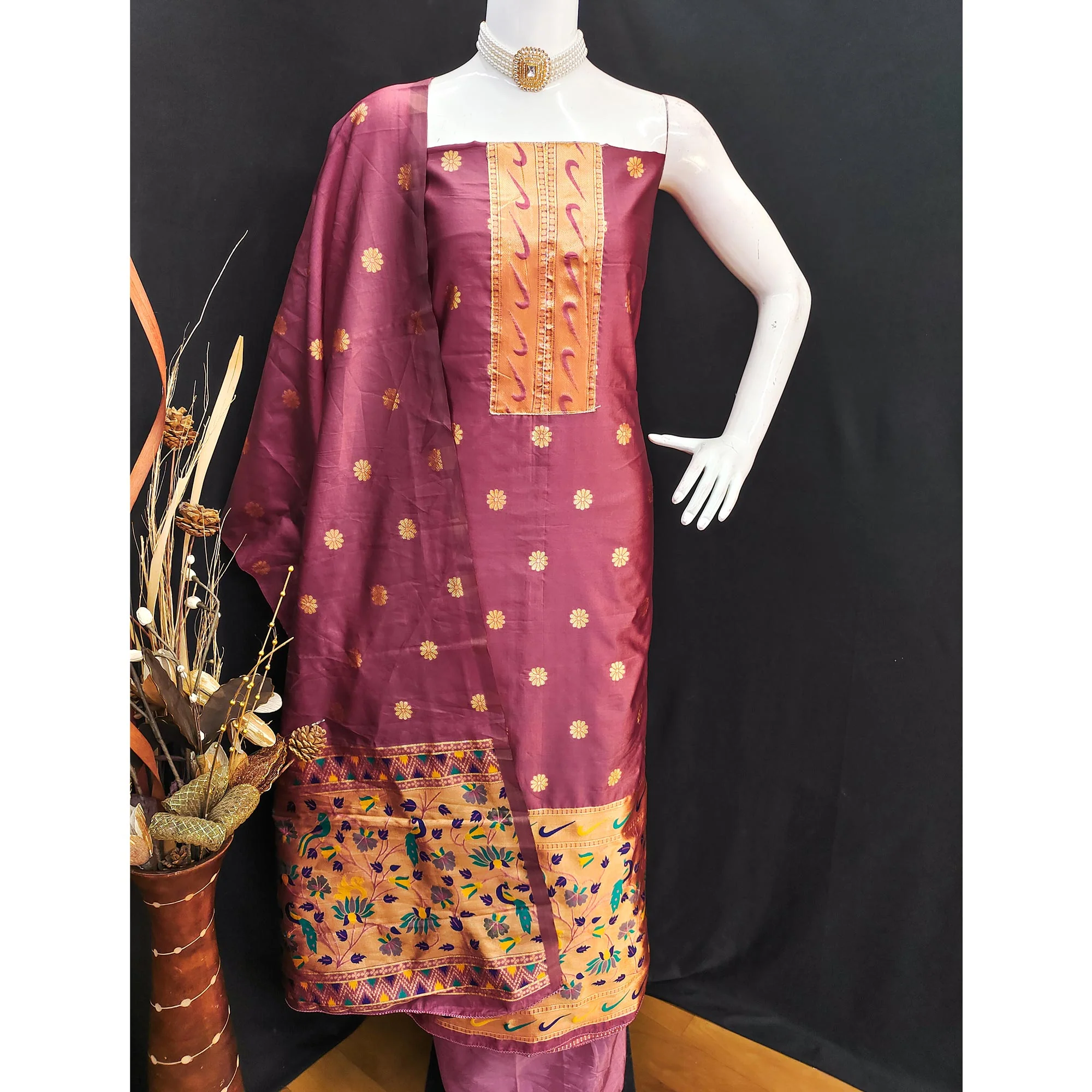 Onion Pink Floral Woven Paithani Banarasi Silk Dress Material - Image 4