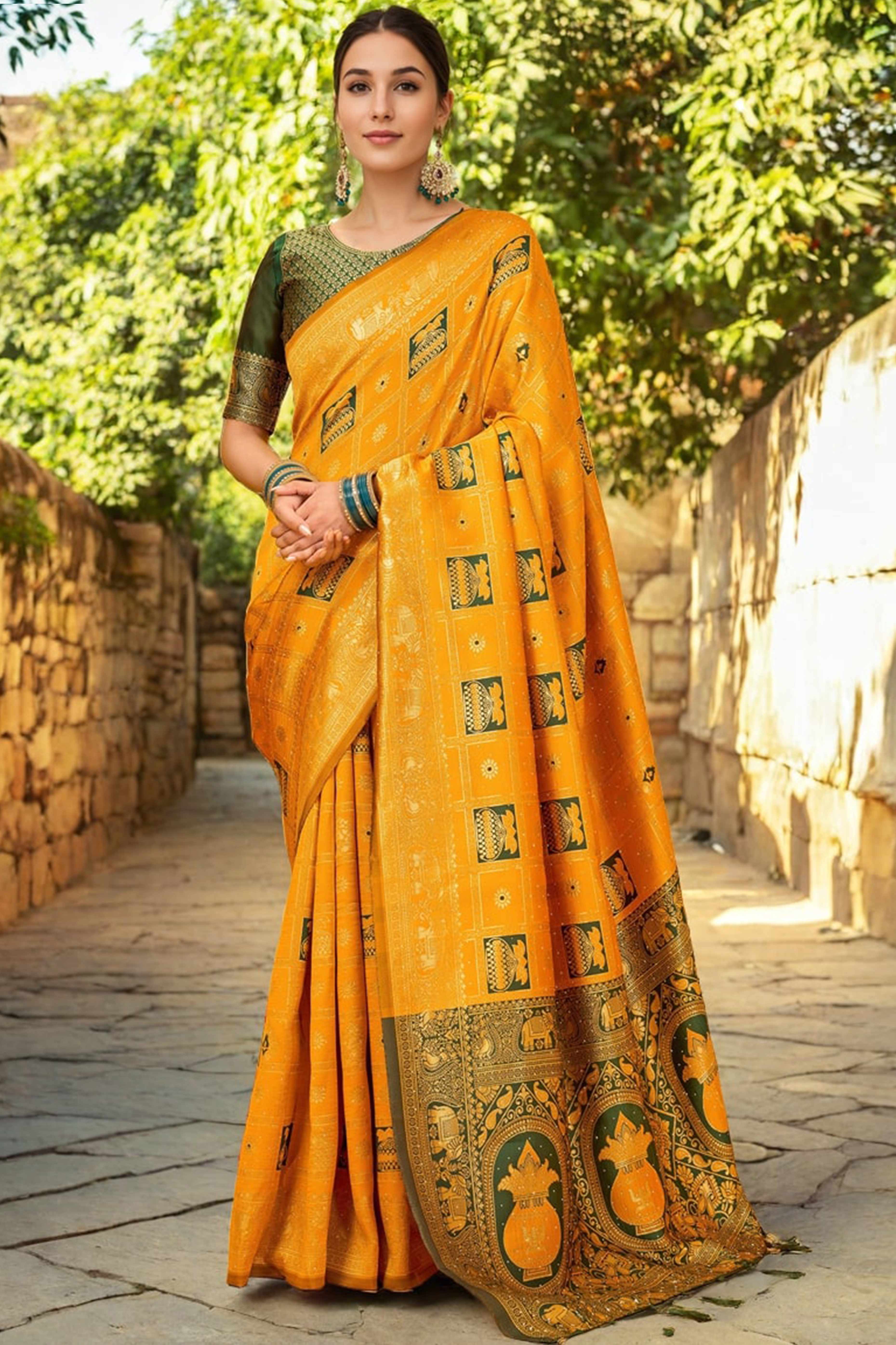 Orange Floral Weaving Paithani Saree In Soft Silk Accented With A Stylish Tassel Border Pallu - Image 3