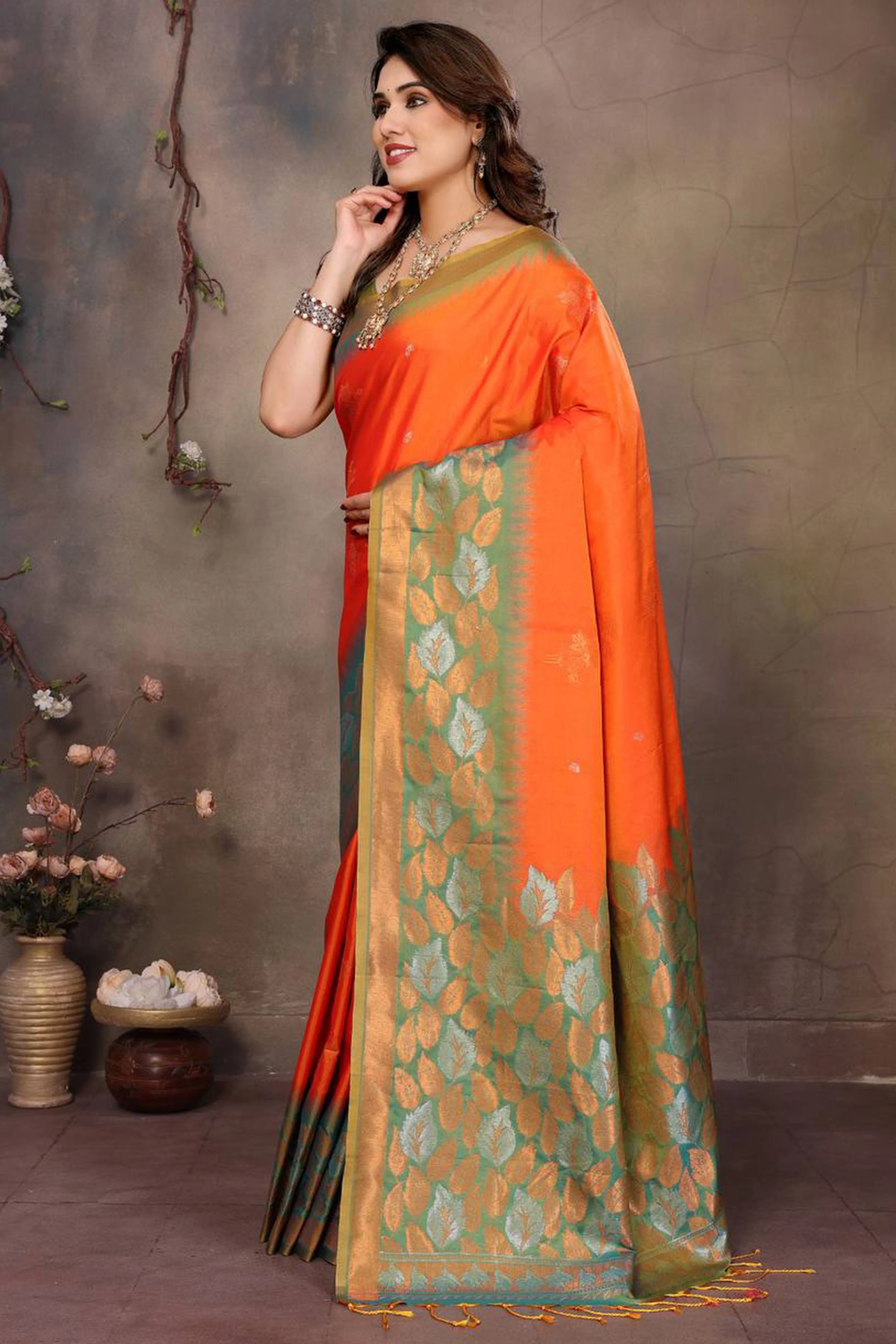 Orange Leaf & Floral Motif Banarasi Silk Saree With Luxurious Zari Weaving Two Tone Weaving - Image 4