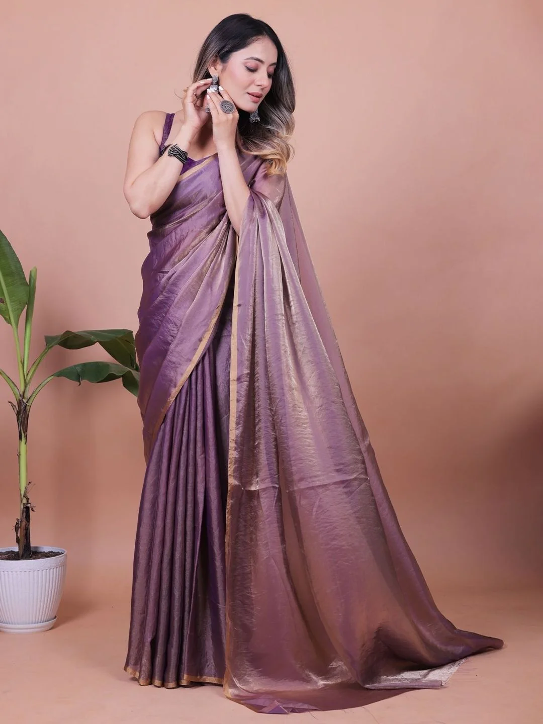 Pastel Purple Solid Chiffon Saree Perfect for Parties & Festive Occasions - Image 4