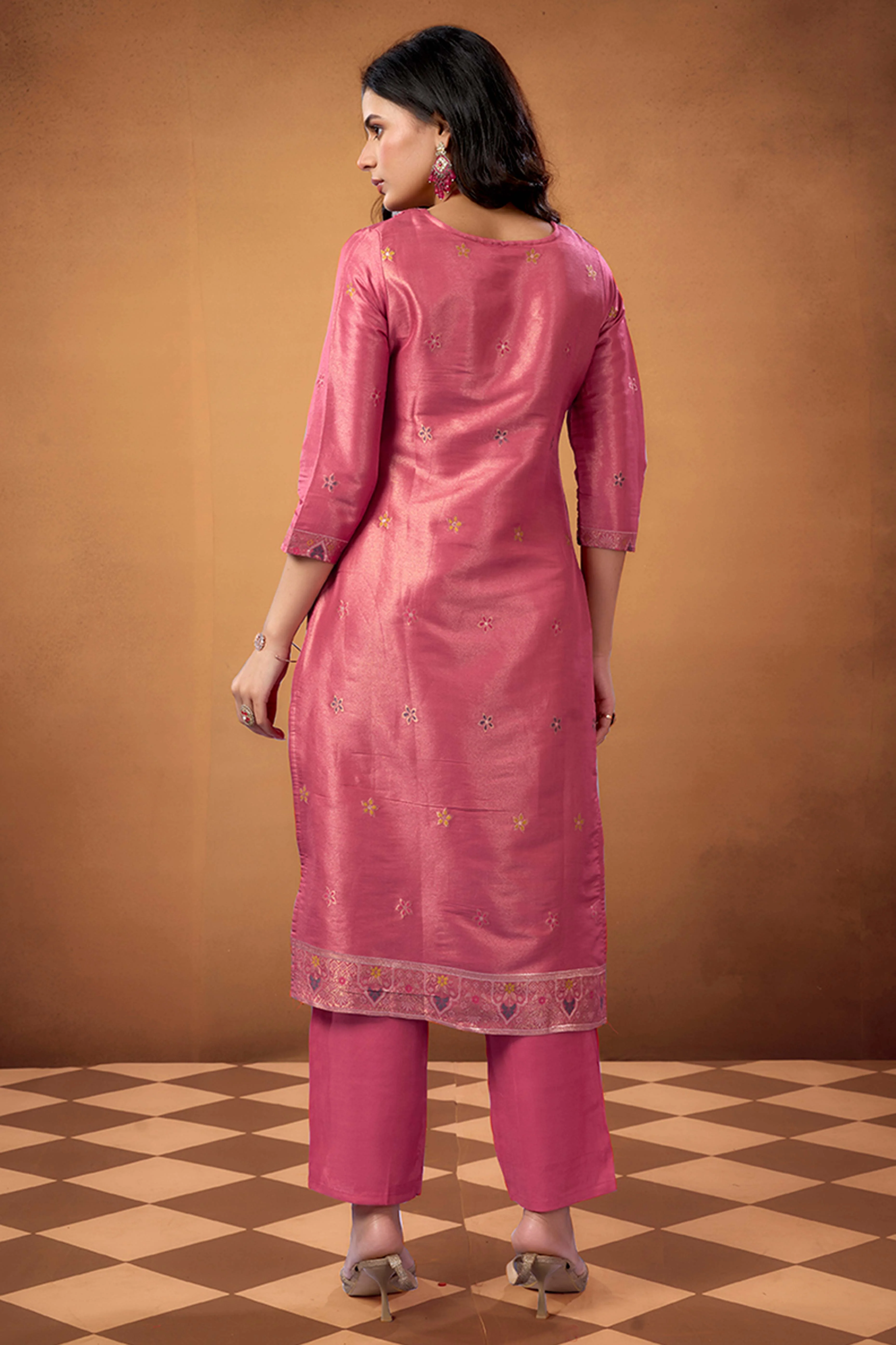 Peach Floral Embroidered Shimmer Jacquard Straight Salwar Suit - Image 4