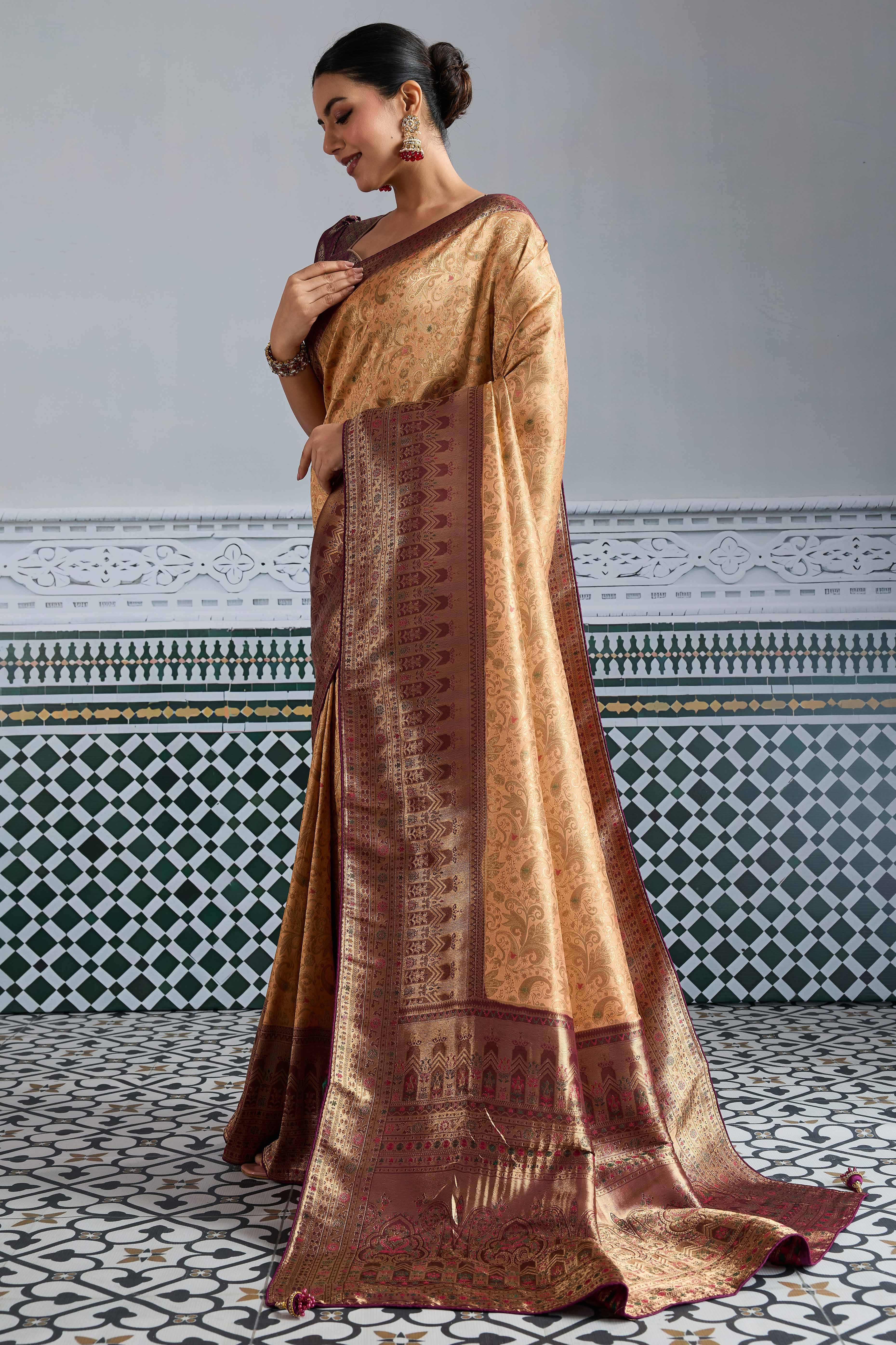 Peach Floral Meenakari Weaving Kanjivaram Silk Saree With Rich Piping & Tassel Pallu - Image 4