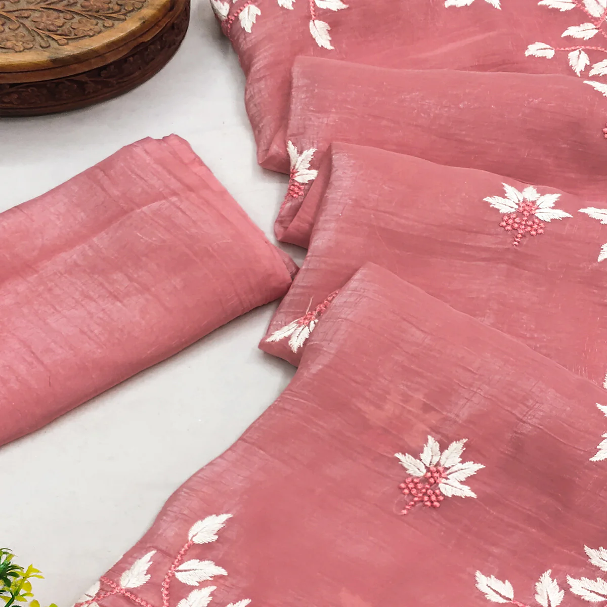 Peach Organza Saree Featuring Fine Floral Embroidery - Image 2