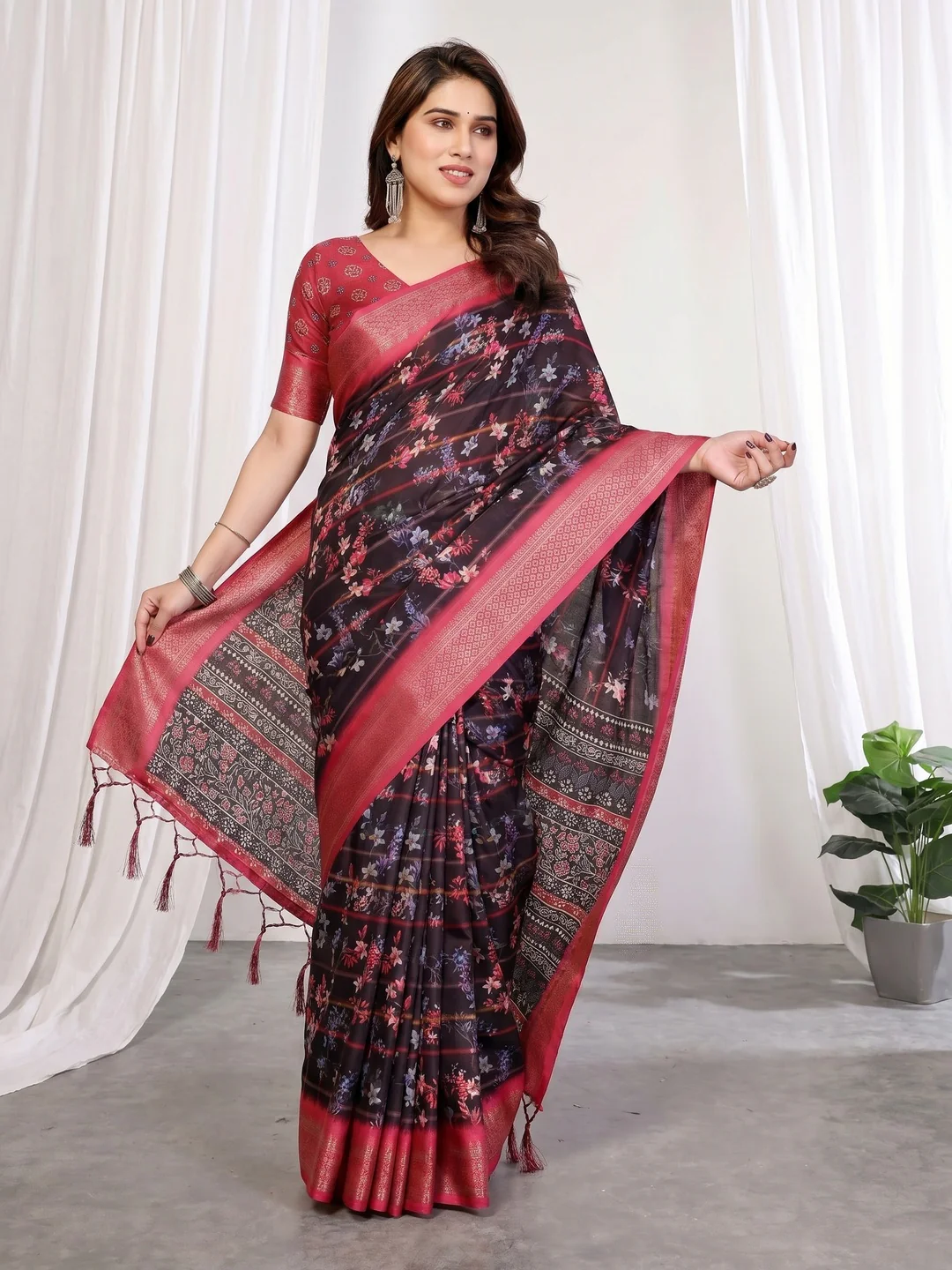 Peachmode Black Cotton Silk Floral Print Saree with Zari Border - Image 3