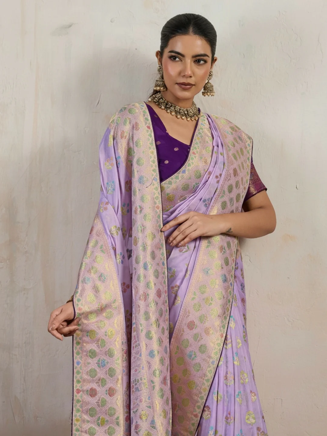 Peachmode Lavender Hand Dyed Chiffon Saree with Meenakari Weaving - Image 4