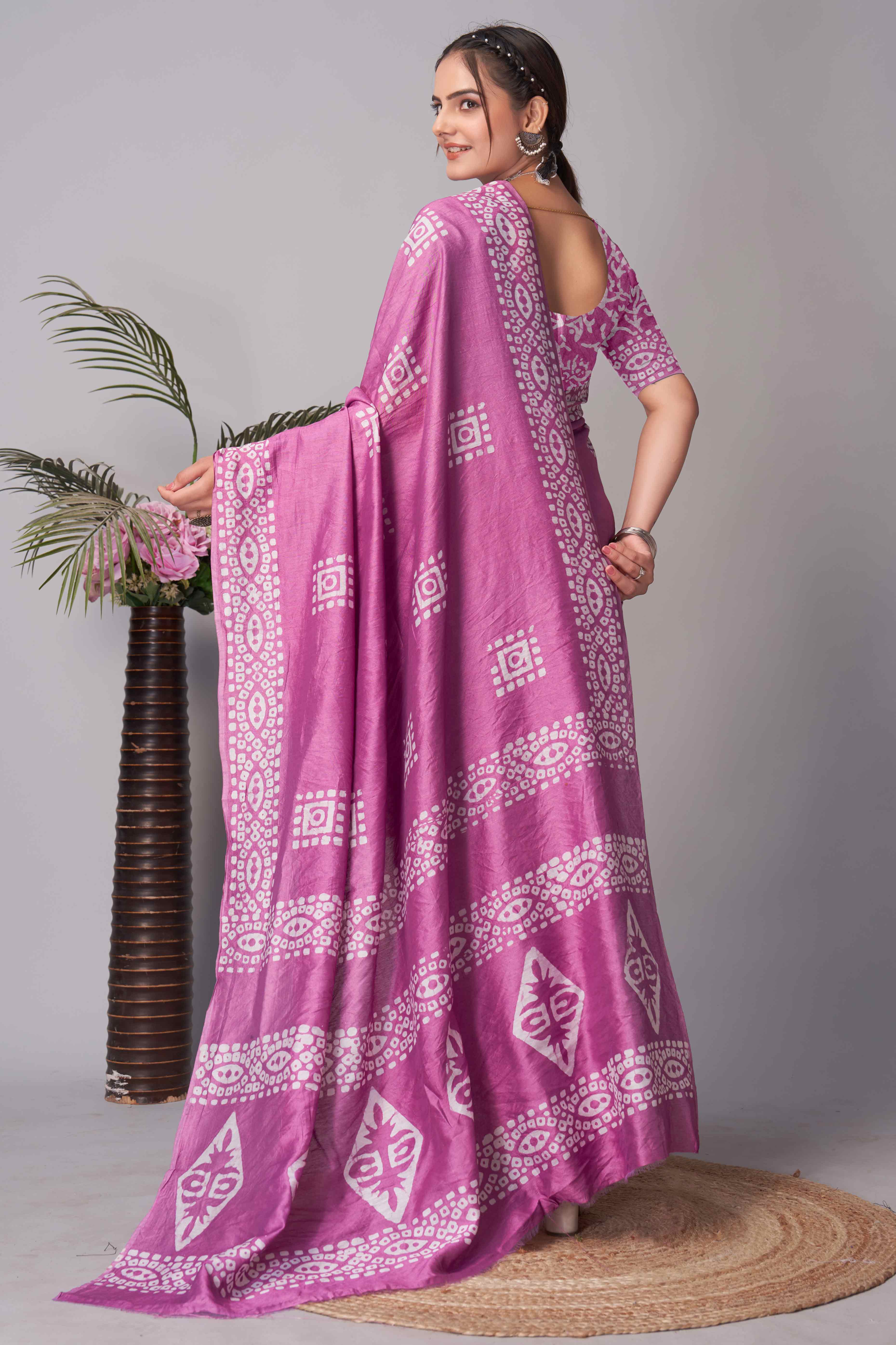 Pink Batik Printed Chanderi Cotton Silk Saree - Image 5