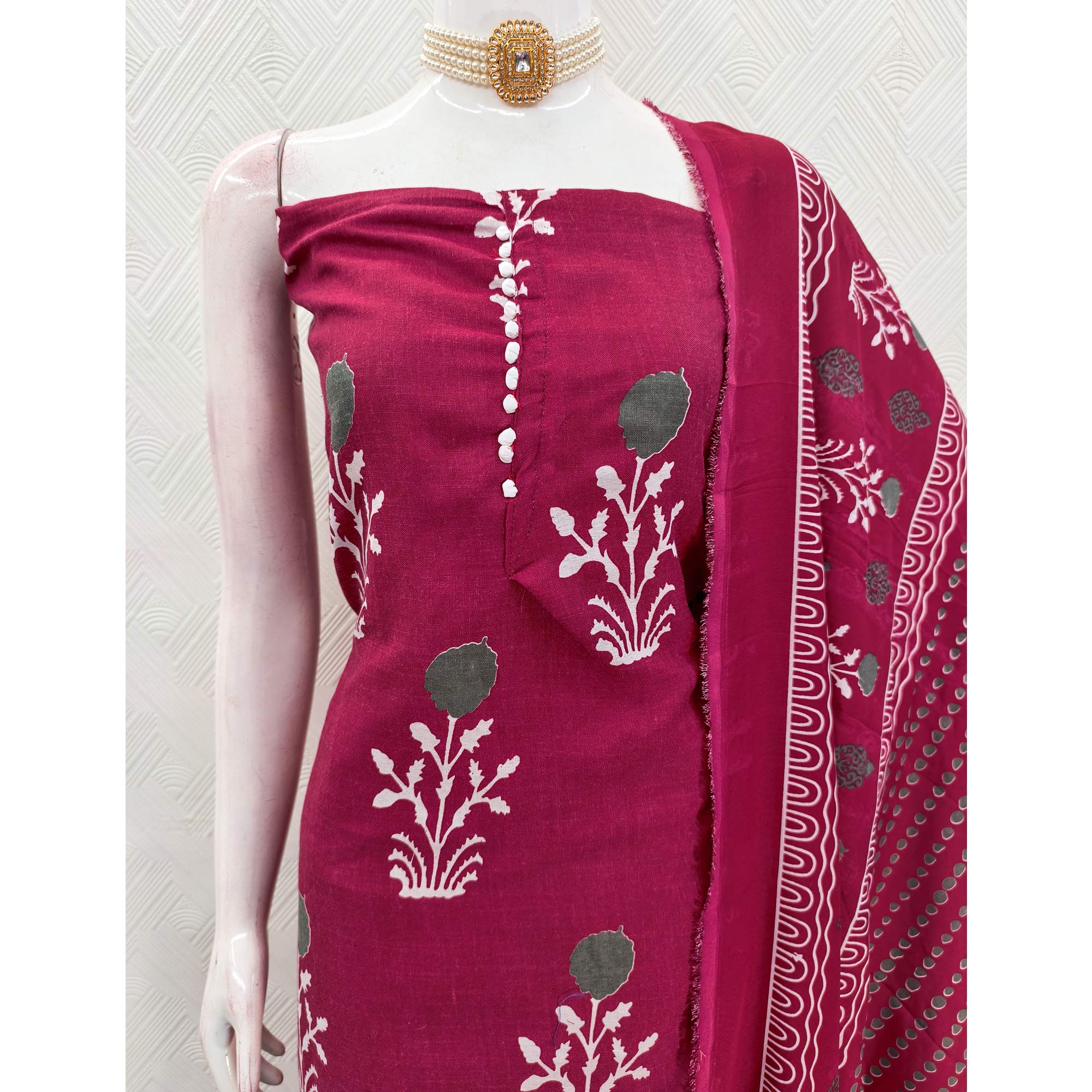 Pink Cotton Blend Dress Material Designed With Beautiful Floral Prints - Image 6
