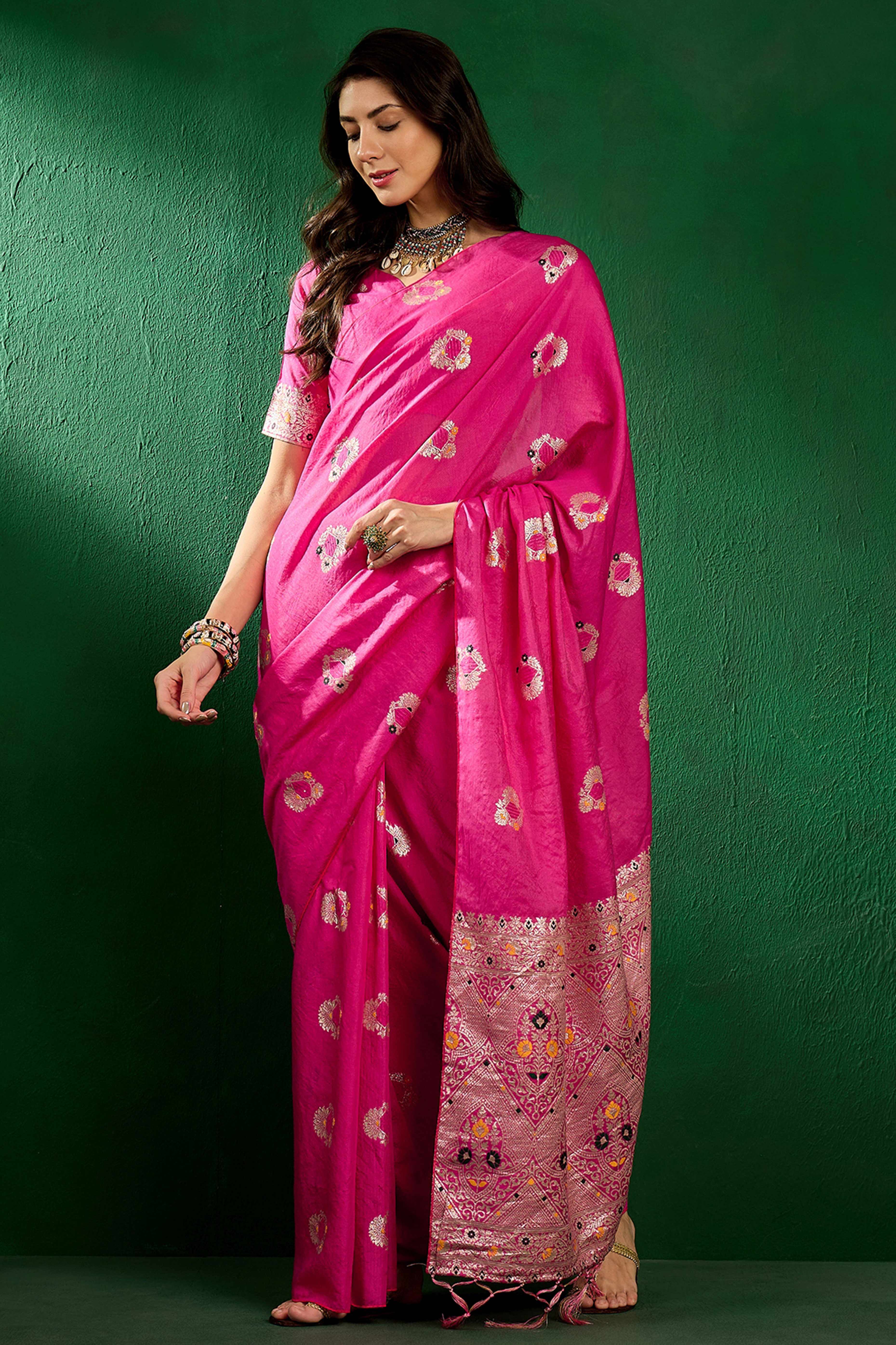 Pink Cotton Blend Meena Jacquard Saree Enhanced With Floral Weaving & Graceful Tassel Pallu - Image 4