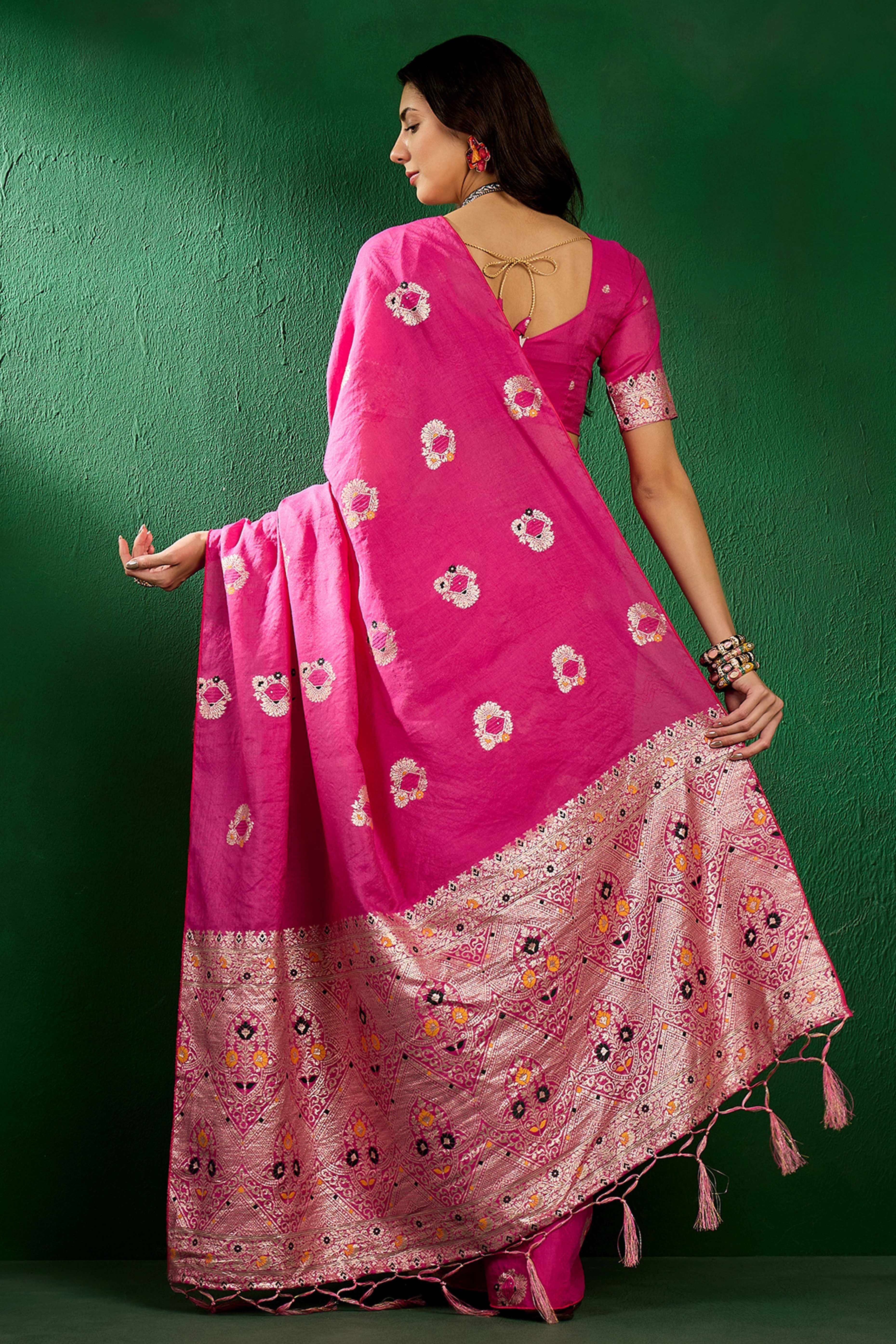 Pink Cotton Blend Meena Jacquard Saree Enhanced With Floral Weaving & Graceful Tassel Pallu - Image 5