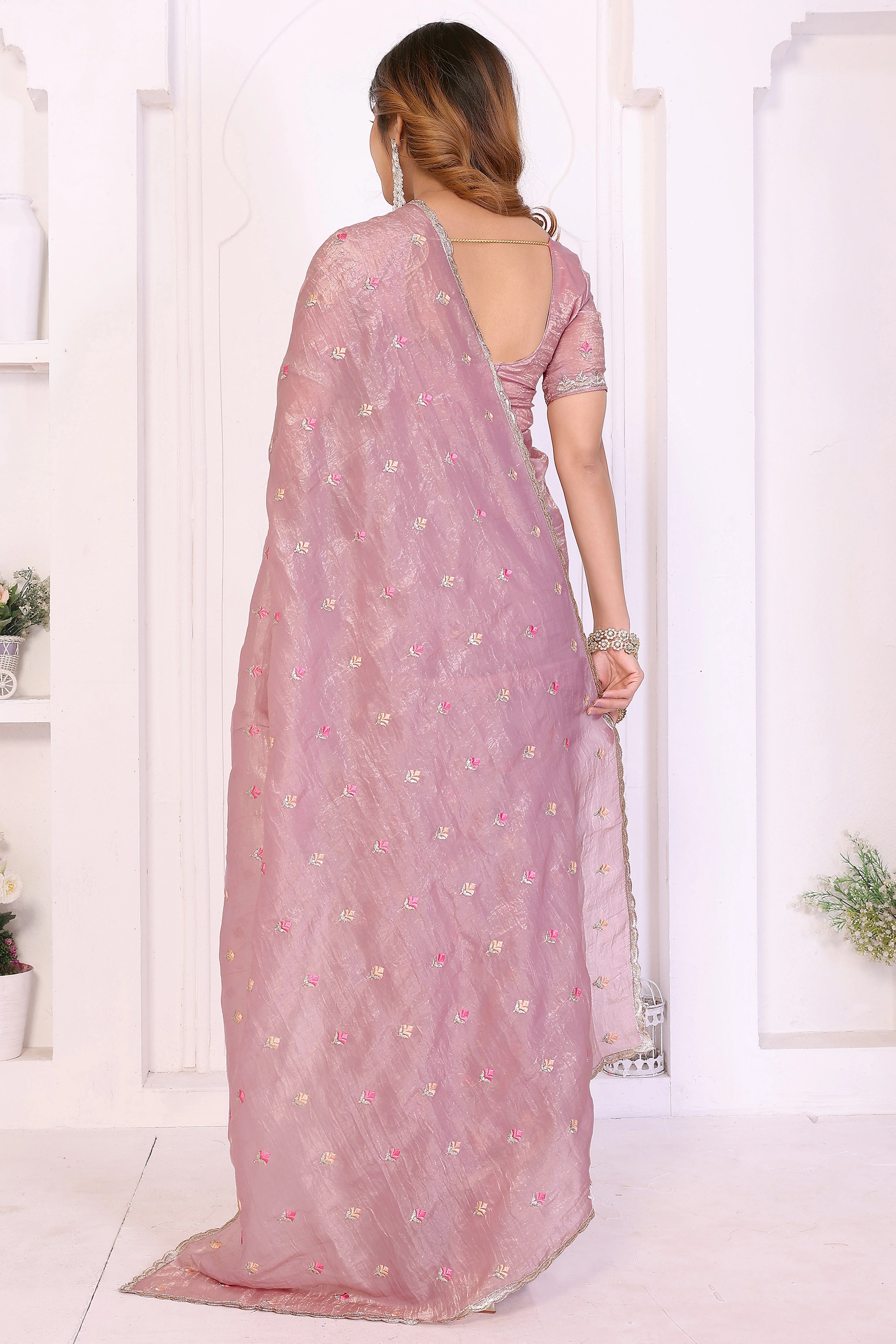 Pink Designer Crepe Saree Enhanced with Delicate Thread Work Embroidery - Image 5