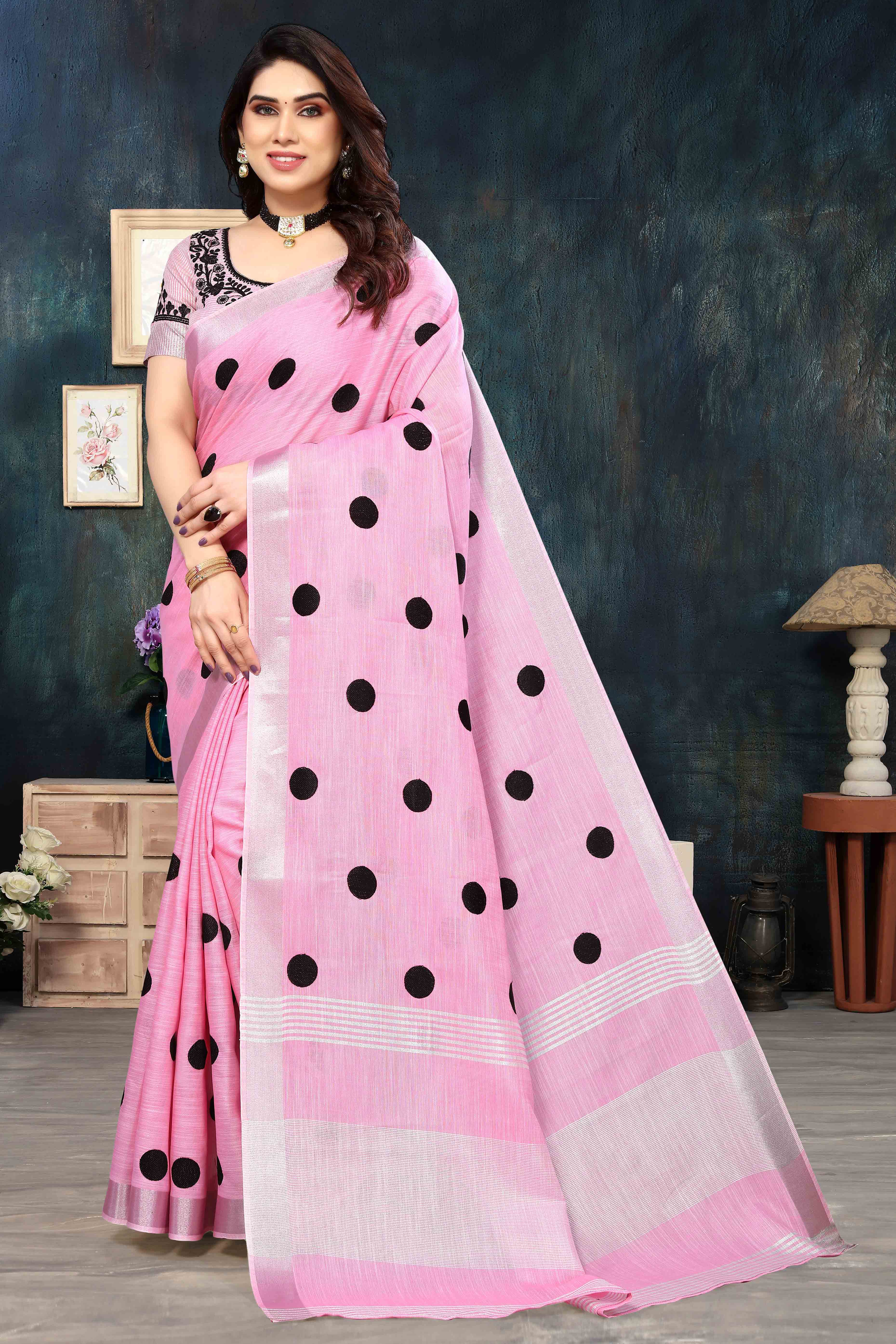 Pink Embroidered Linen Cotton Saree With Zari Border - Image 3