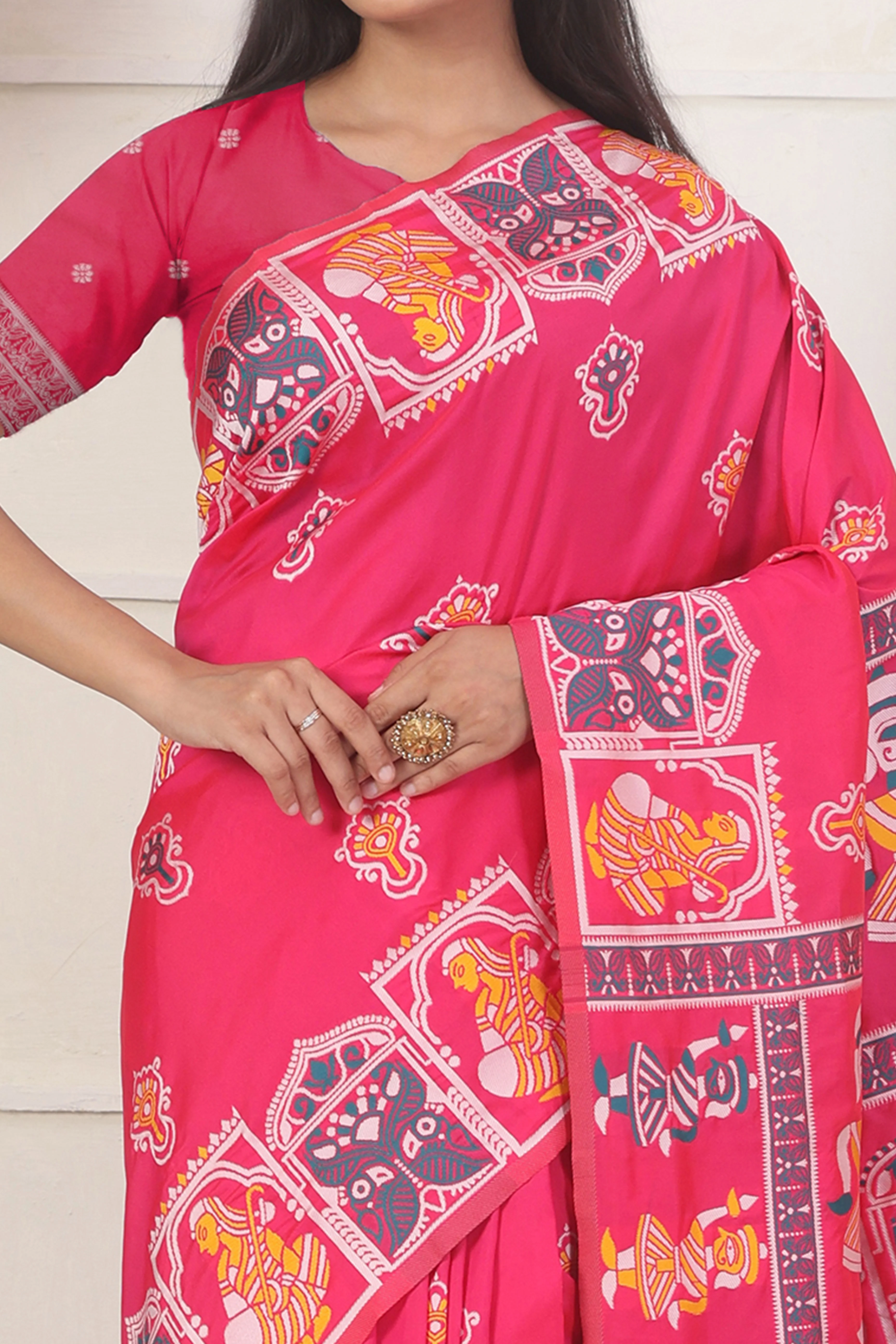 Pink Ethnic Madhubani Print Silk Blend Saree Enhanced With Tassel Pallu Accents - Image 2