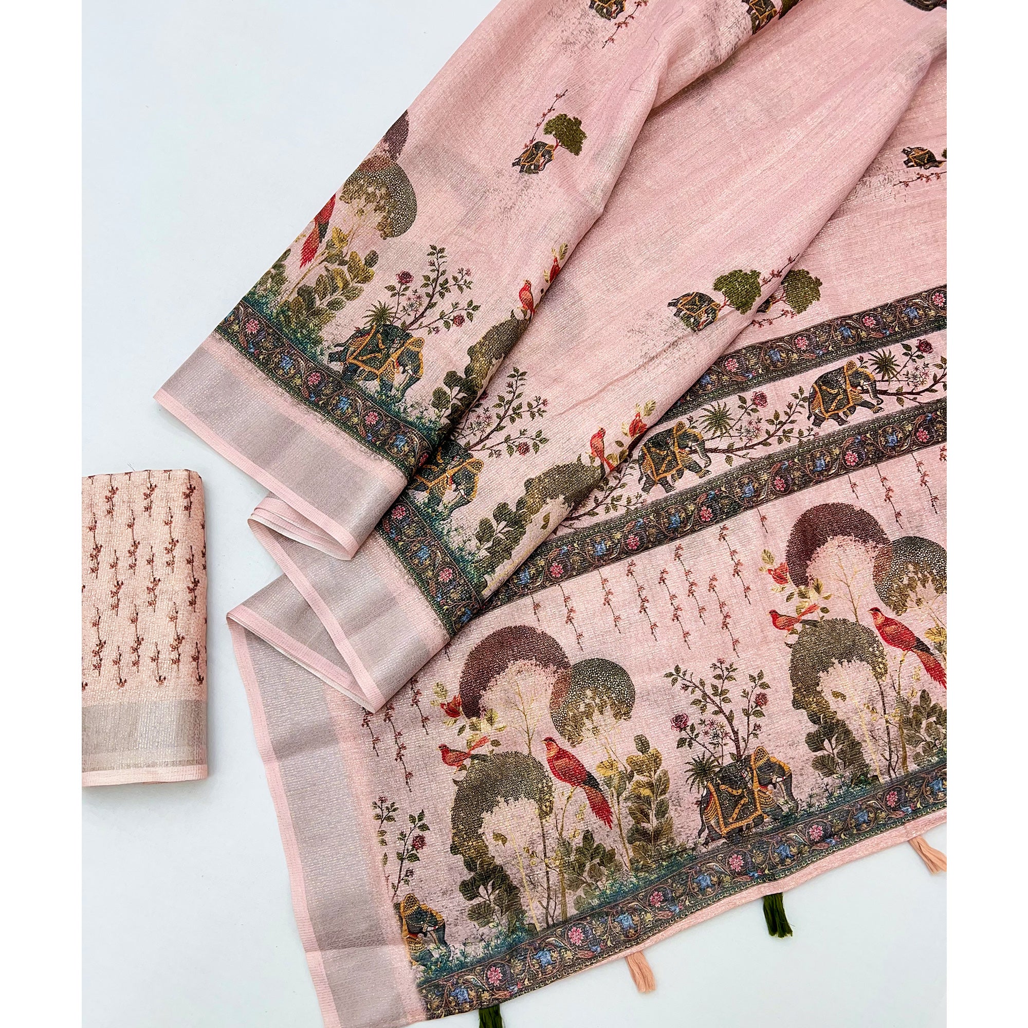Pink Floral Digital Printed Cotton Blend Weaving Zari Saree With Tassel Pallu - Image 3