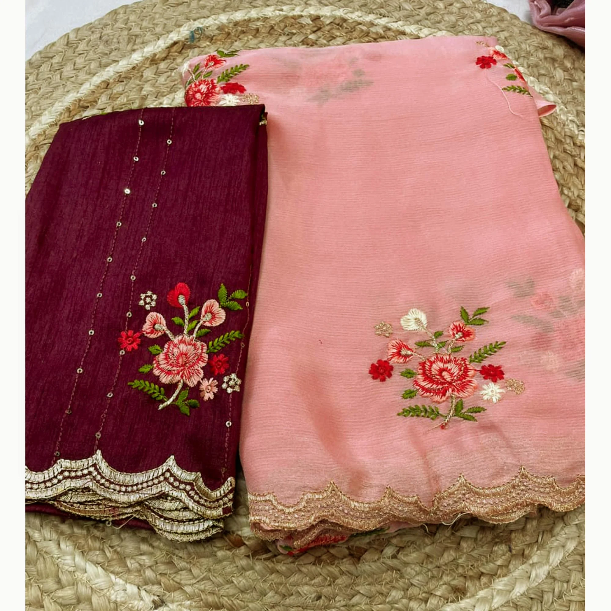 Pink Floral Embroidered Chiffon Saree - Image 4