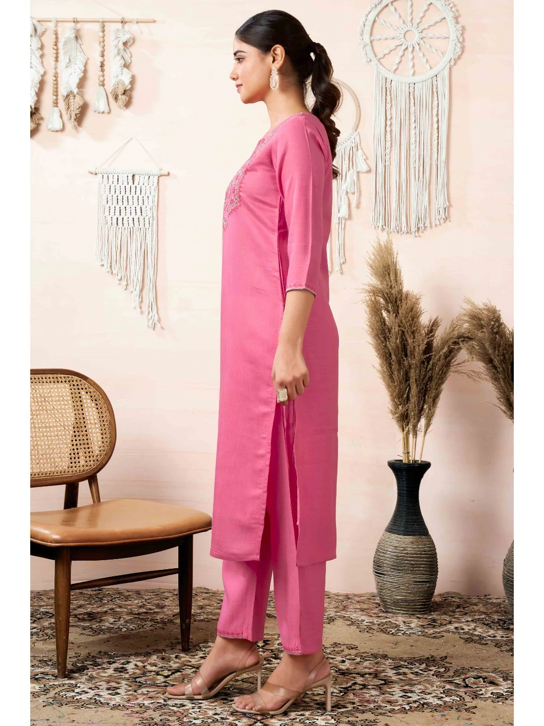 Pink Floral Embroidered Cotton Slub Straight Salwar Suit - Image 4