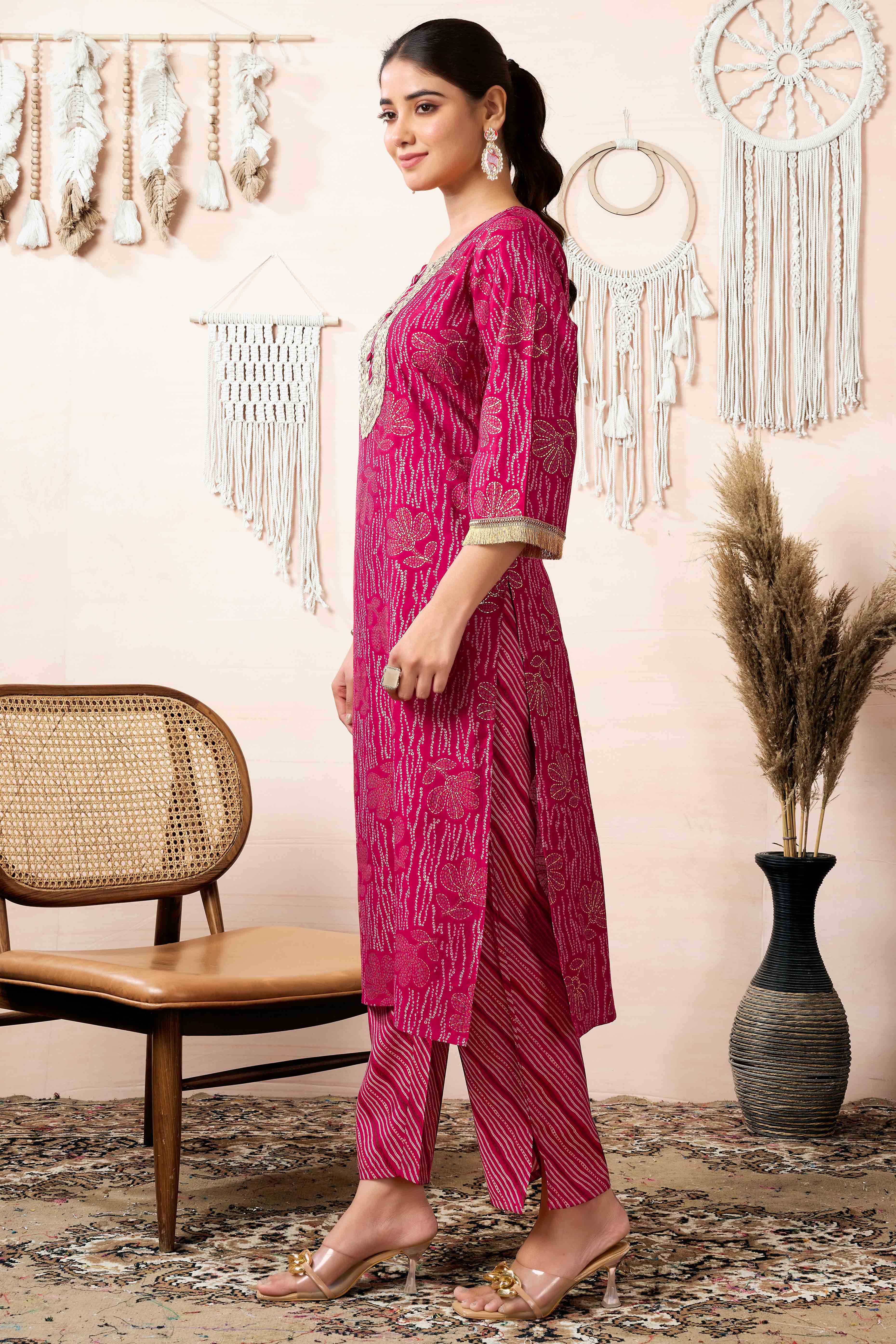 Pink Floral Foil Printed Chanderi Silk Straight Salwar Suit - Image 3