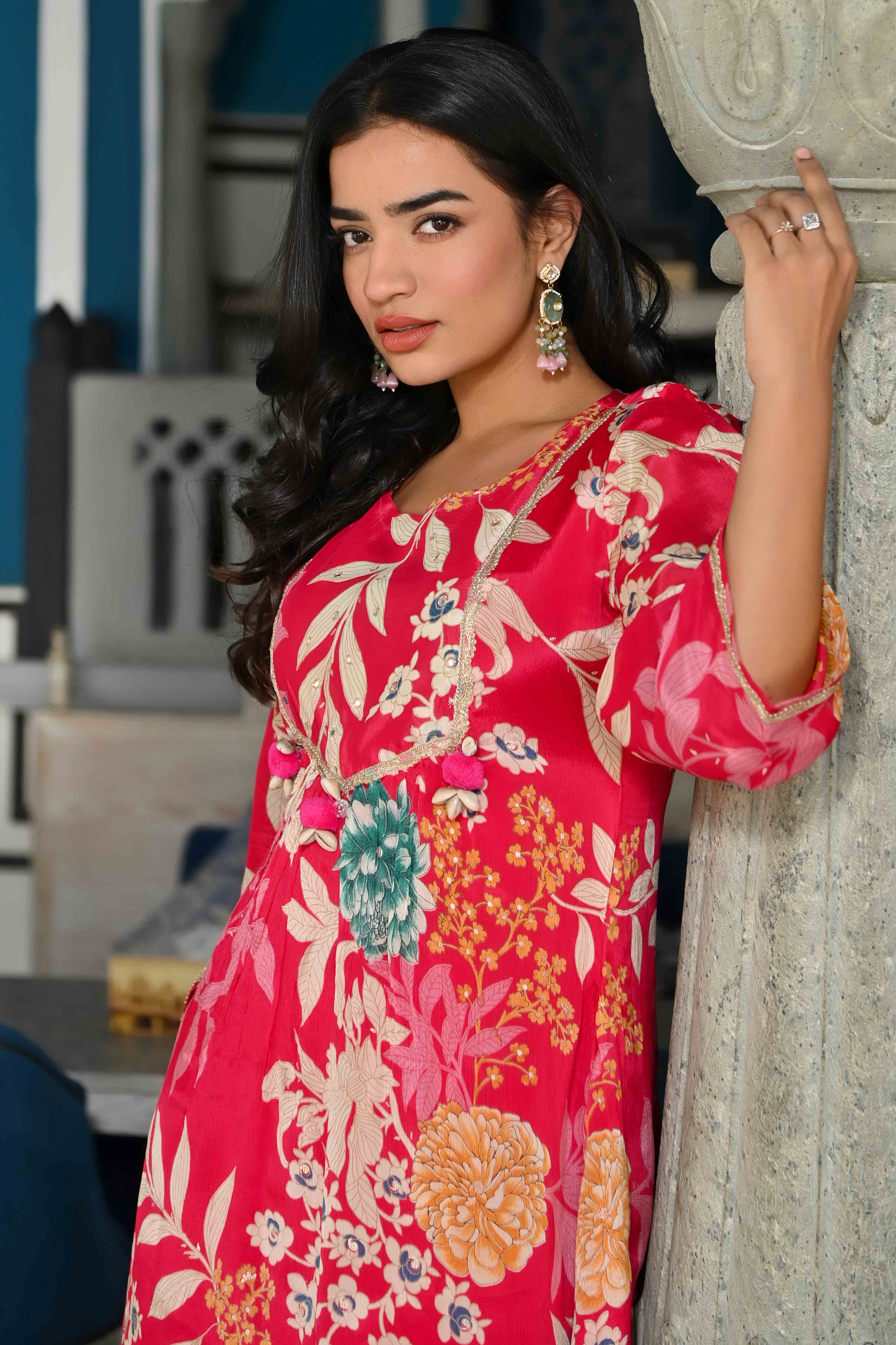 Pink Floral Printed Chinon Co-Ord Set With Shell Beads Work - Image 8