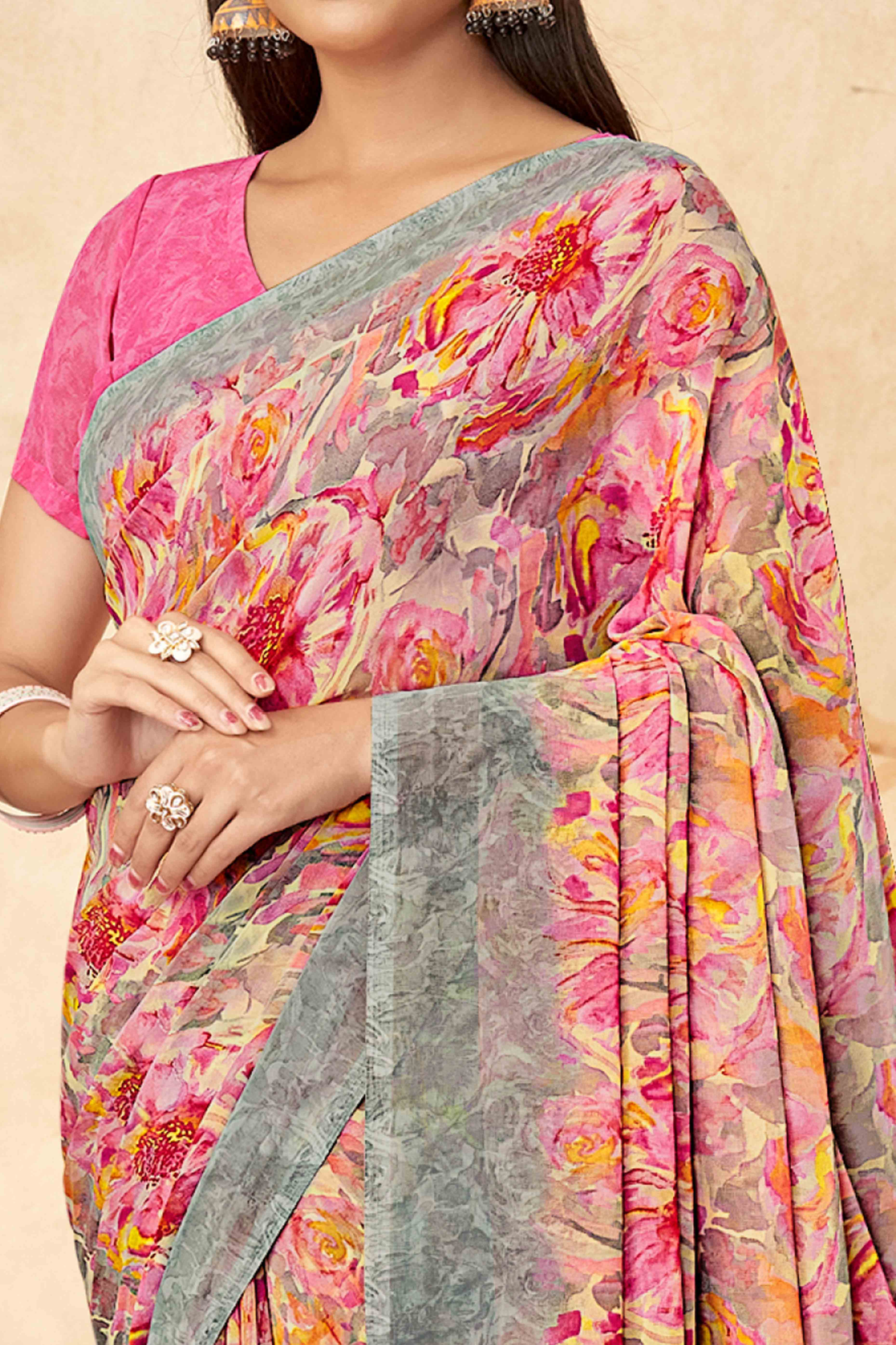 Pink Floral Printed Georgette Saree - Image 2