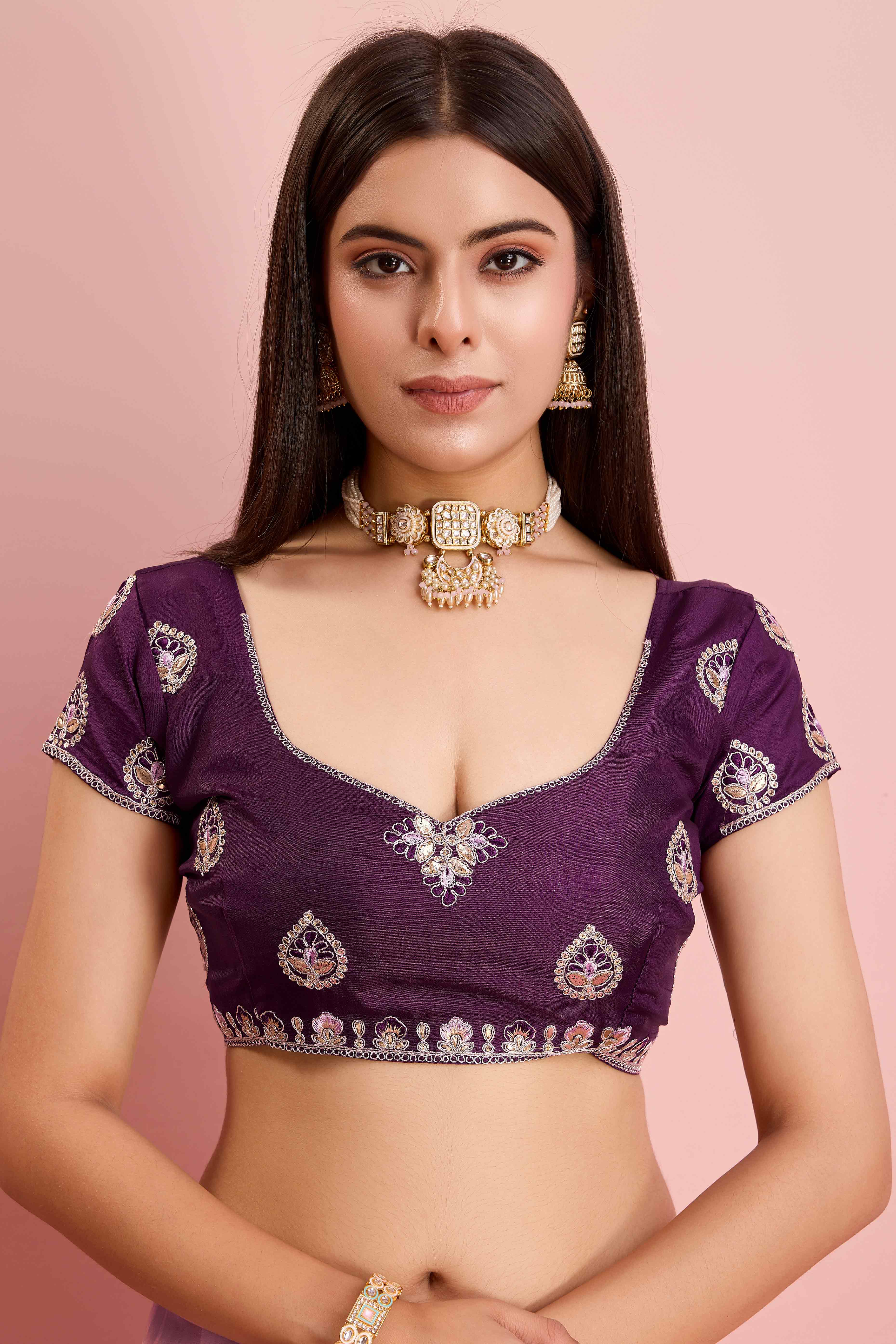 Pink Floral Sequins Embroidered Georgette Saree - Image 7